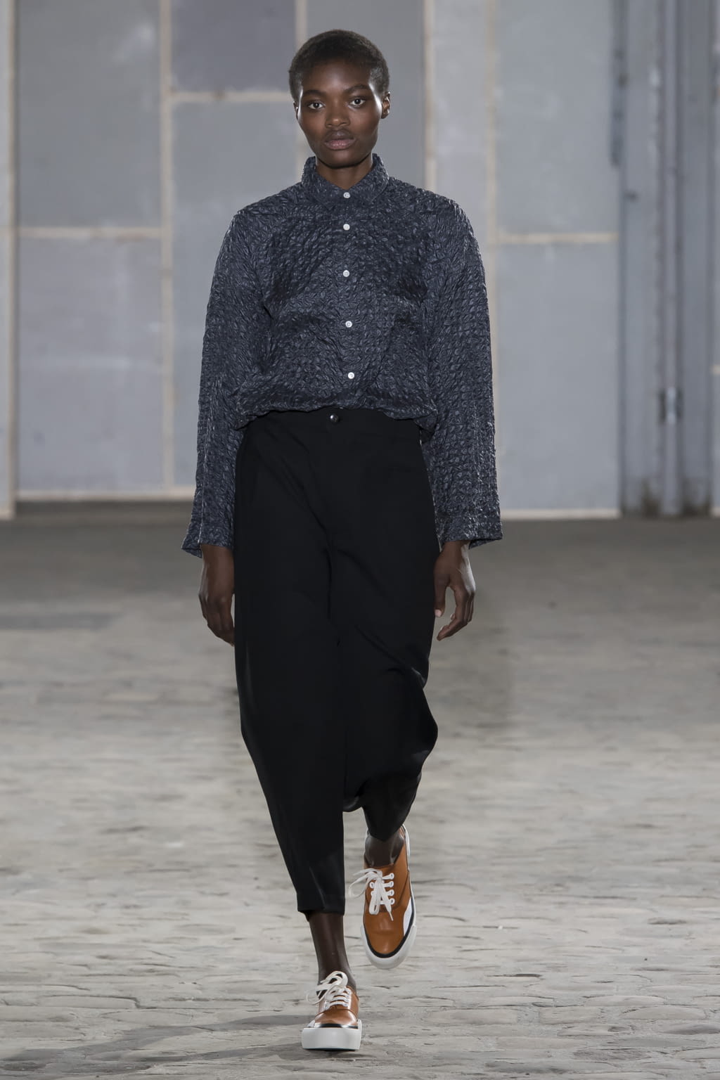 Fashion Week Paris Spring/Summer 2018 look 31 from the Julien David collection menswear