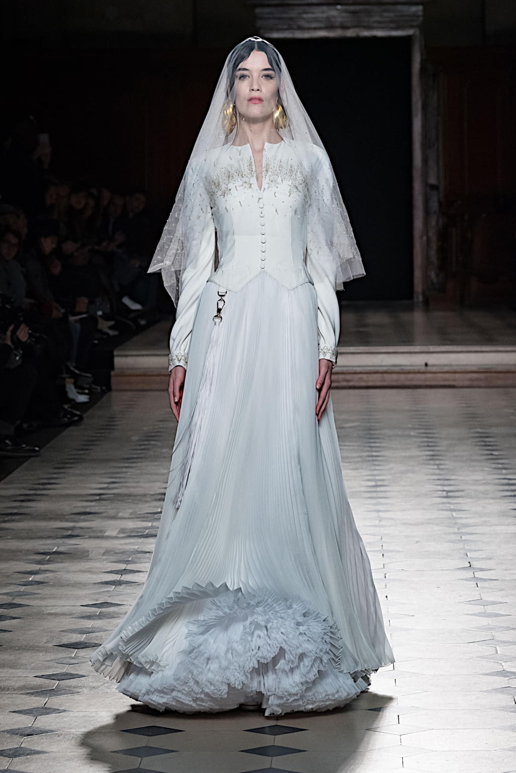 Fashion Week Paris Spring/Summer 2020 look 28 from the Julien Fournié collection couture