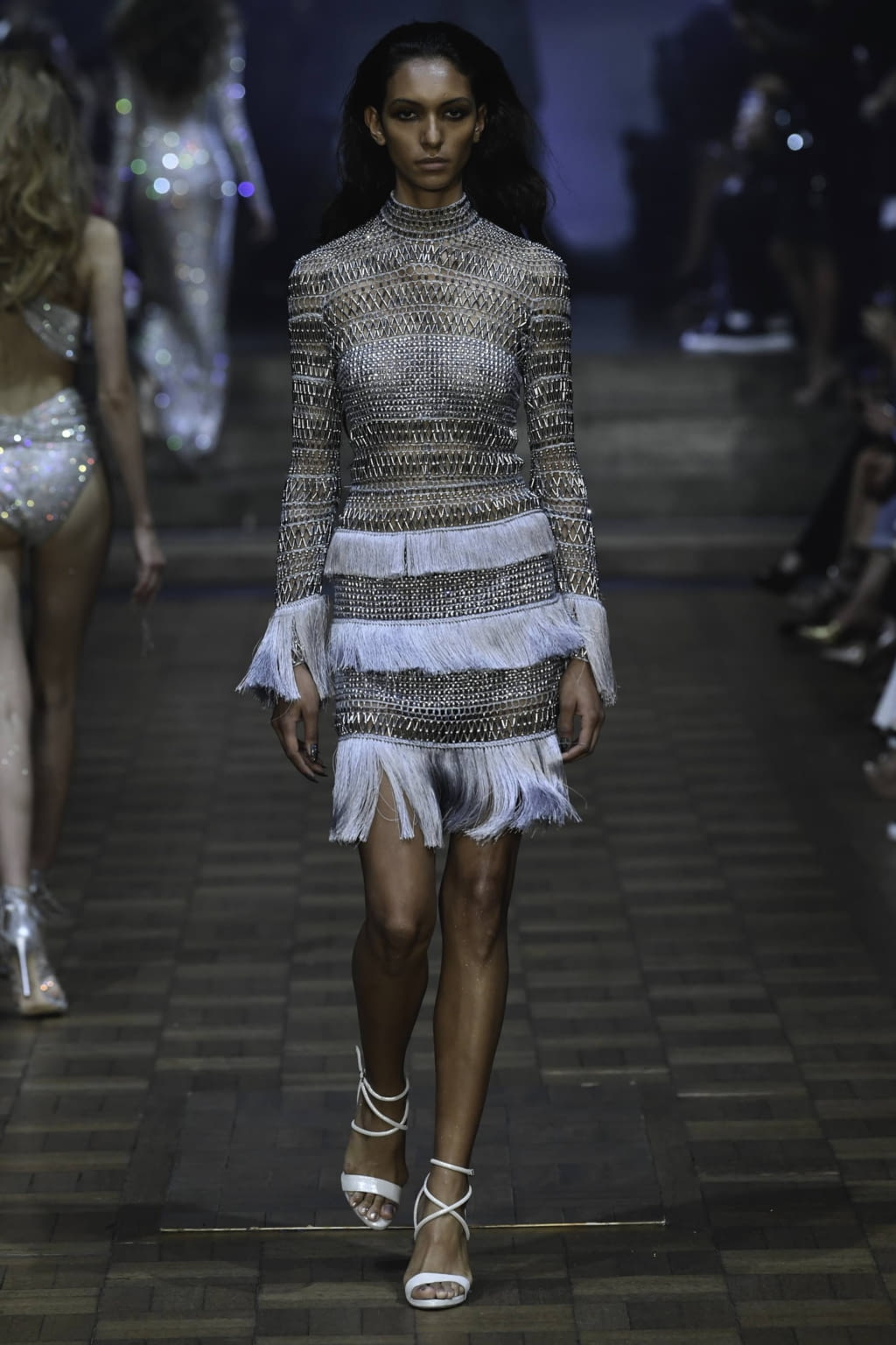 Fashion Week London Spring/Summer 2020 look 15 from the Julien MacDonald collection womenswear