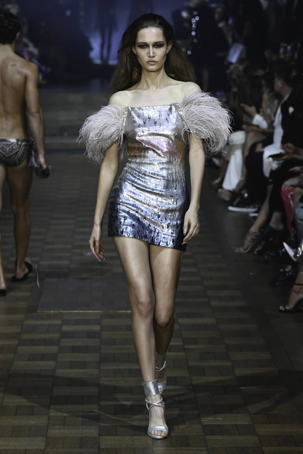 Fashion Week London Spring/Summer 2020 look 46 from the Julien MacDonald collection womenswear