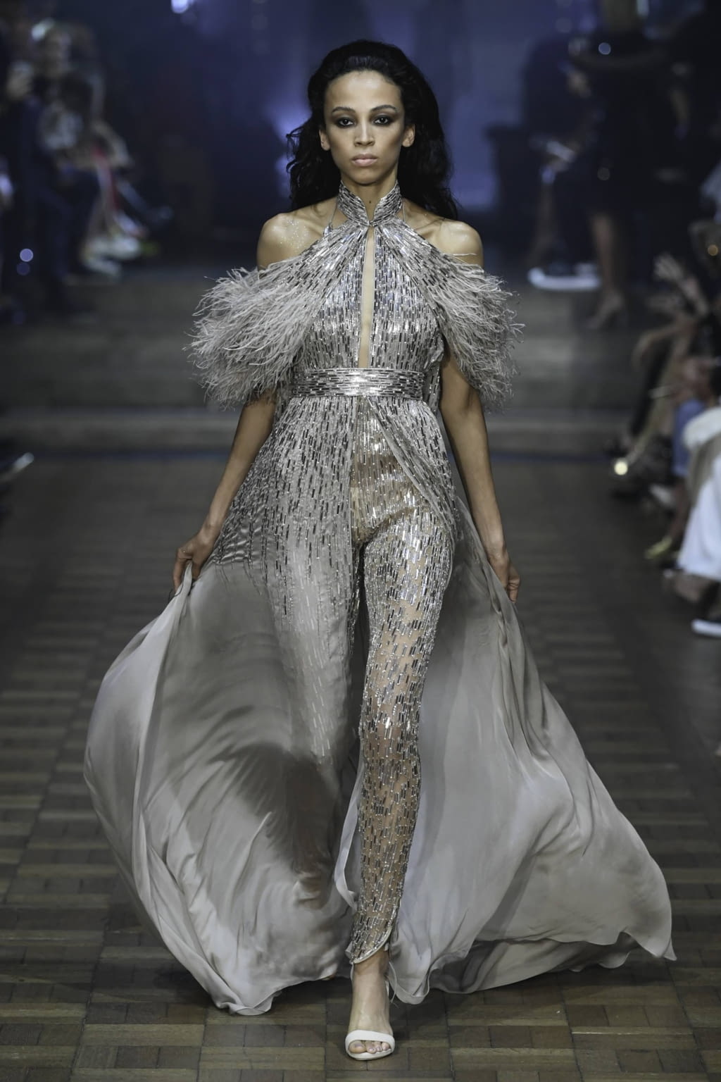 Fashion Week London Spring/Summer 2020 look 51 from the Julien MacDonald collection womenswear