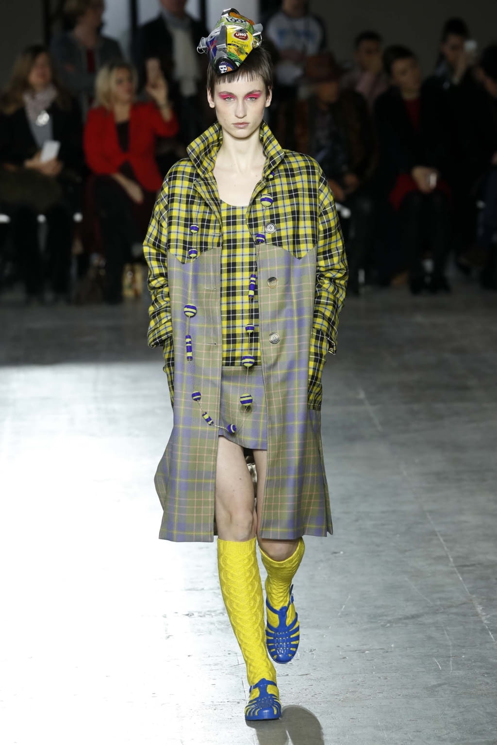 Fashion Week Paris Fall/Winter 2018 look 9 from the Junko Shimada collection womenswear