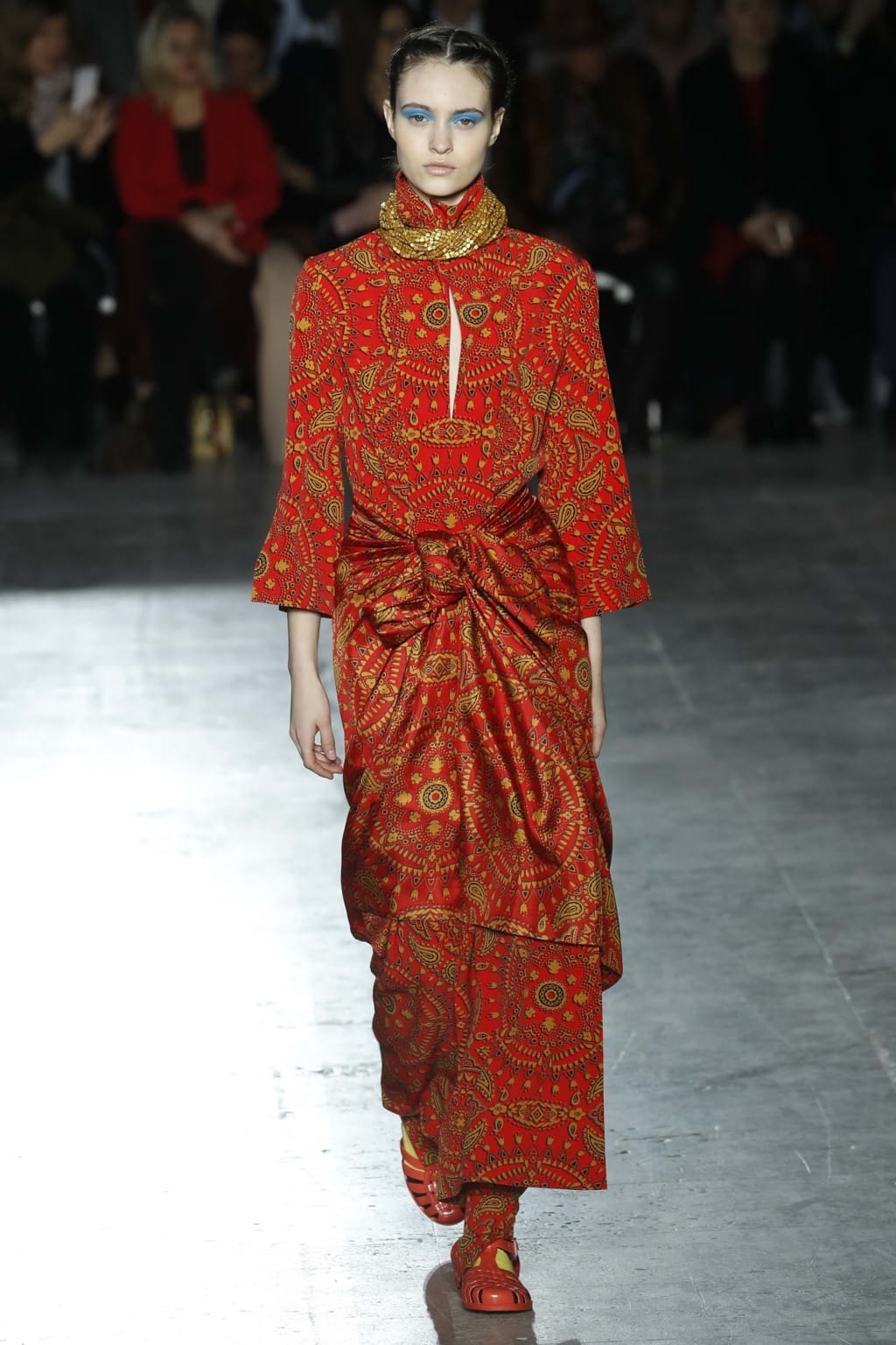 Fashion Week Paris Fall/Winter 2018 look 26 from the Junko Shimada collection womenswear