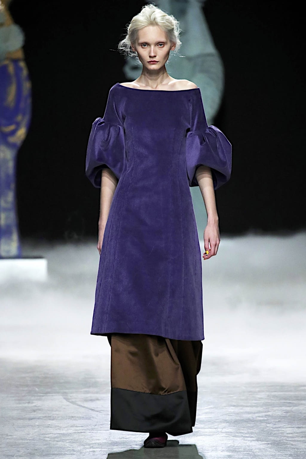 Fashion Week Paris Fall/Winter 2020 look 2 from the Junko Shimada collection womenswear