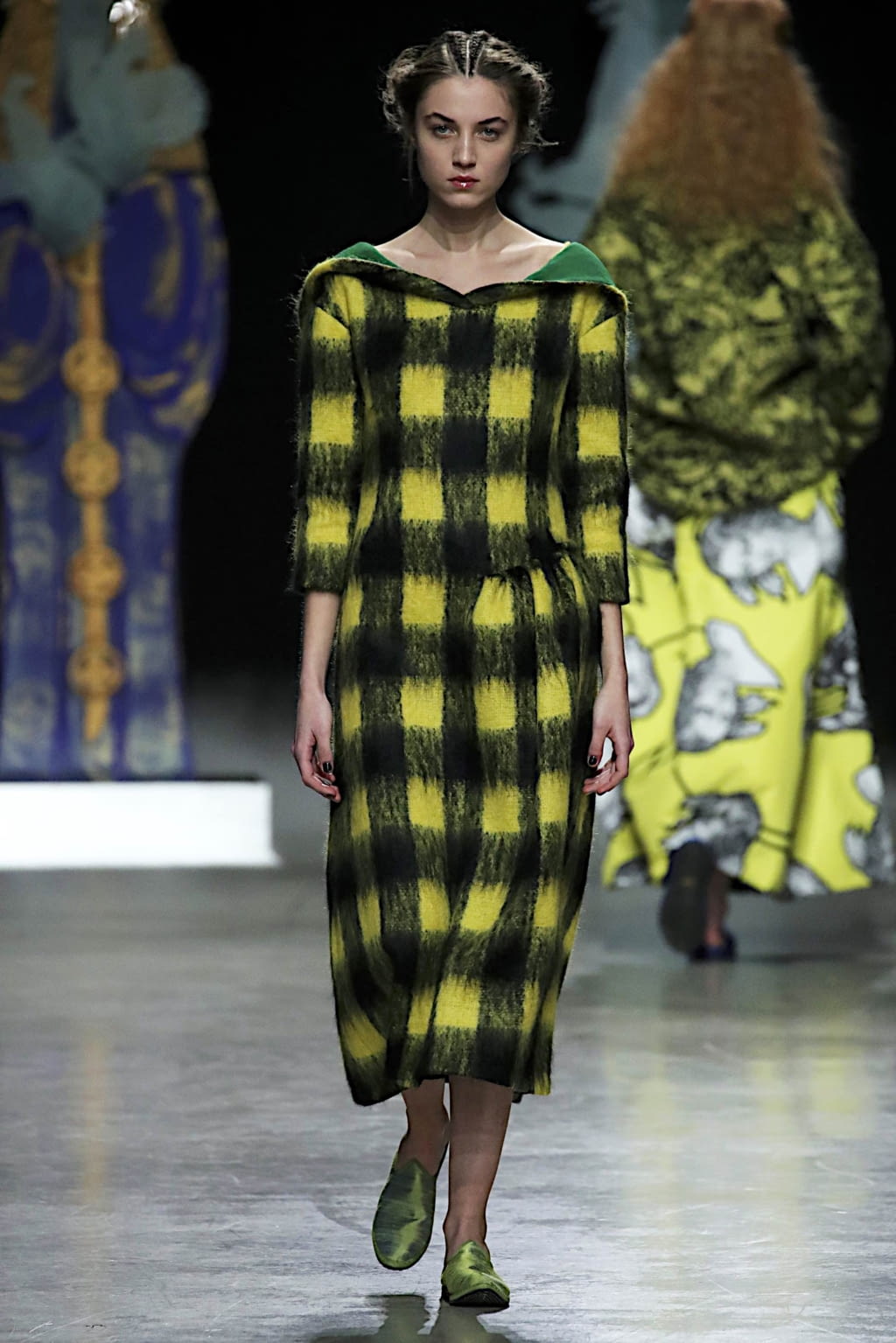 Fashion Week Paris Fall/Winter 2020 look 7 from the Junko Shimada collection womenswear