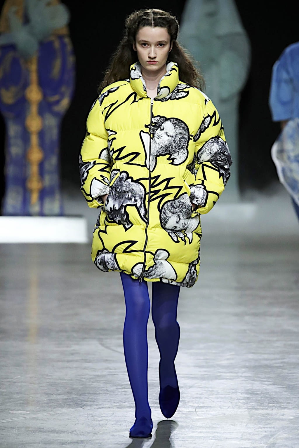 Fashion Week Paris Fall/Winter 2020 look 11 from the Junko Shimada collection womenswear