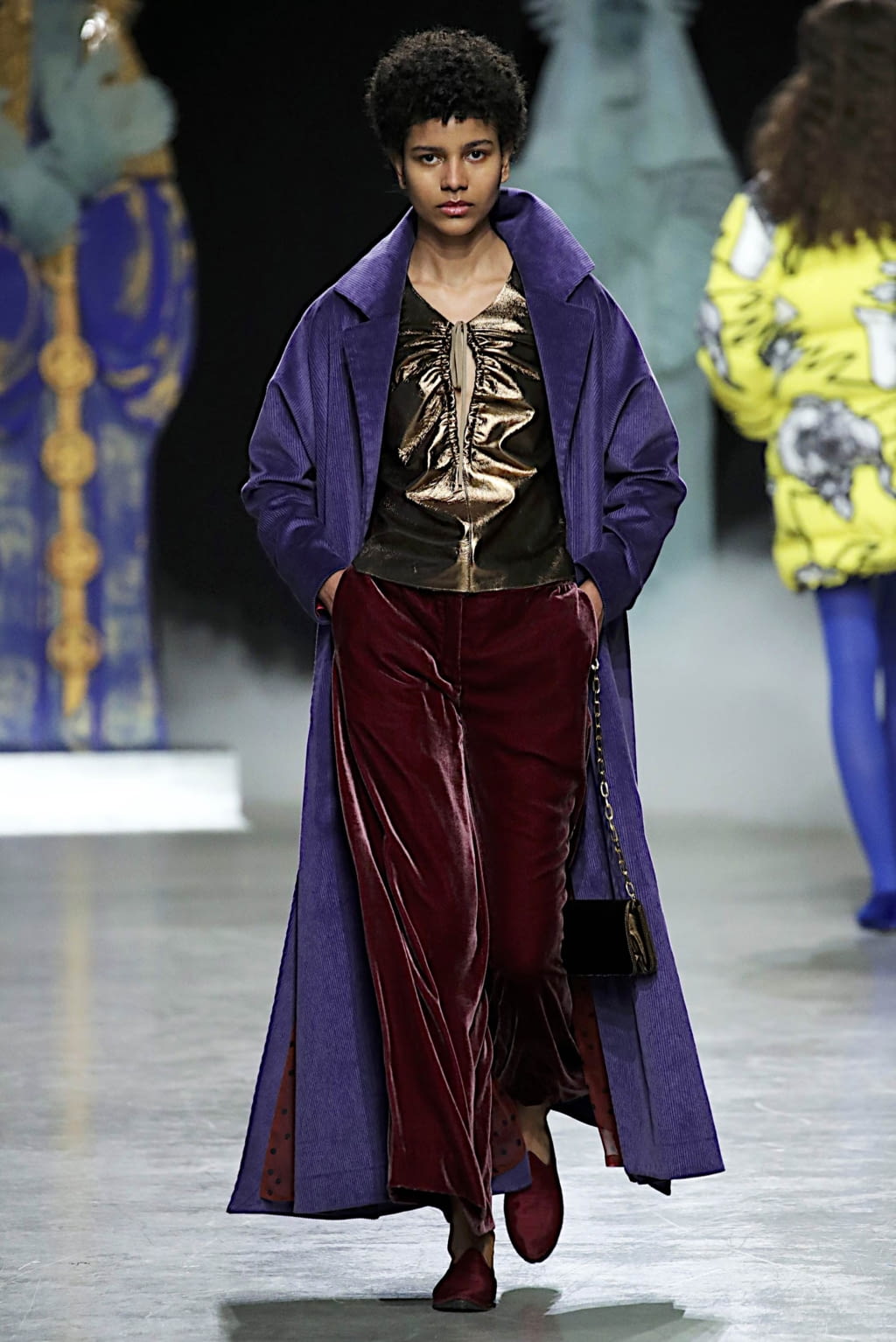 Fashion Week Paris Fall/Winter 2020 look 13 from the Junko Shimada collection womenswear