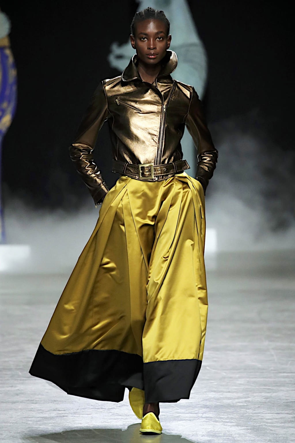 Fashion Week Paris Fall/Winter 2020 look 23 from the Junko Shimada collection womenswear