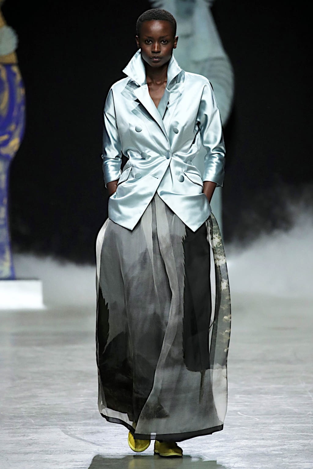 Fashion Week Paris Fall/Winter 2020 look 26 from the Junko Shimada collection womenswear