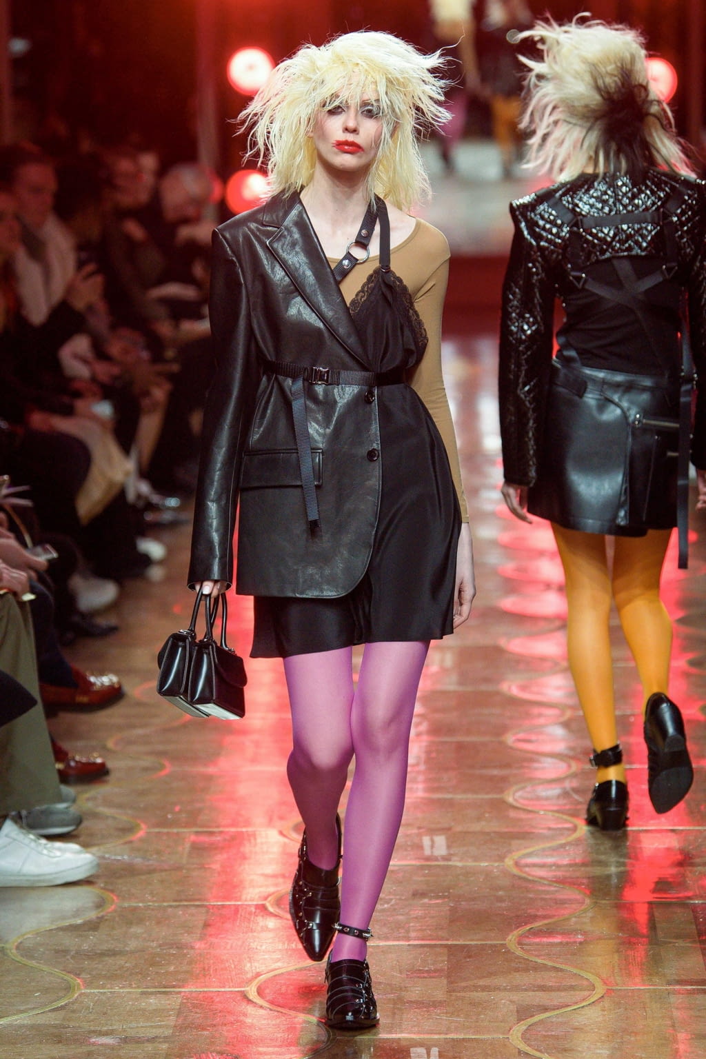 Fashion Week Paris Fall/Winter 2020 look 35 from the Junya Watanabe collection womenswear