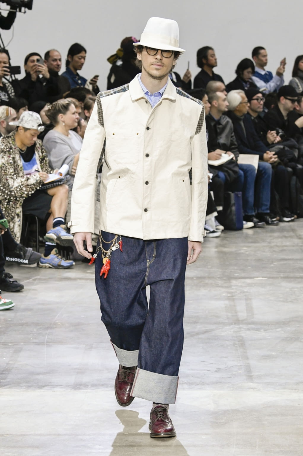 Fashion Week Paris Fall/Winter 2020 look 23 from the Junya Watanabe collection menswear