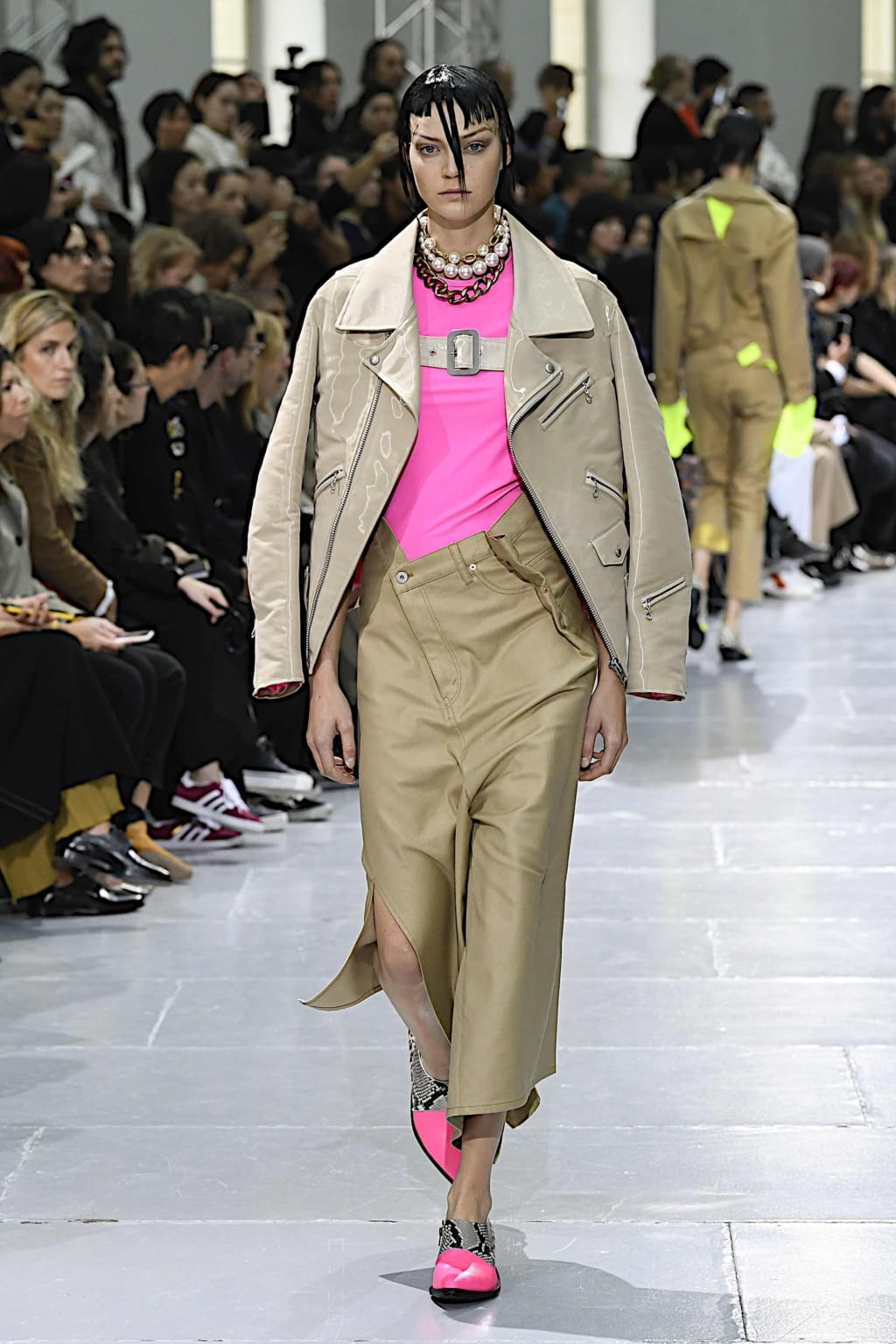 Fashion Week Paris Spring/Summer 2020 look 17 from the Junya Watanabe collection womenswear