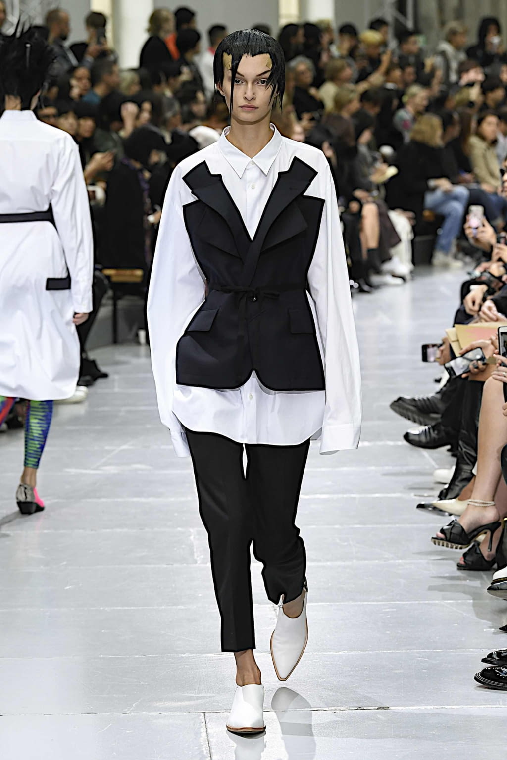 Fashion Week Paris Spring/Summer 2020 look 27 from the Junya Watanabe collection womenswear
