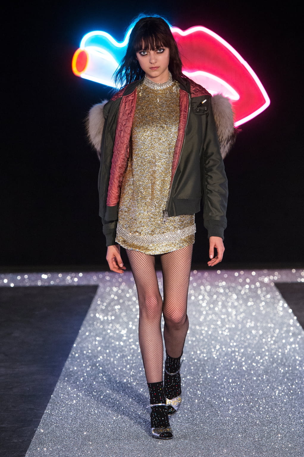 Fashion Week Milan Fall/Winter 2016 look 10 de la collection Just Cavalli womenswear