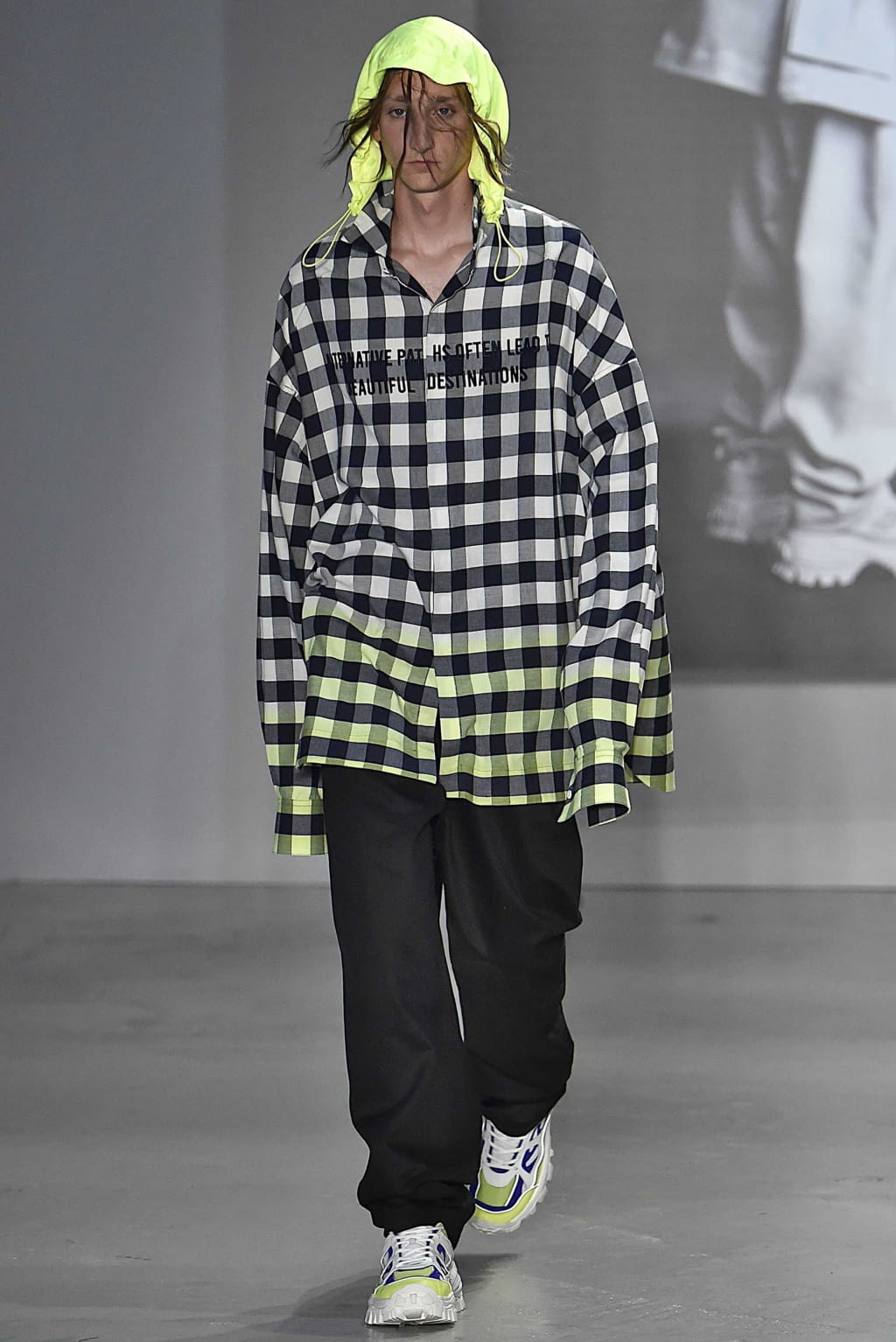 Fashion Week Paris Spring/Summer 2019 look 34 from the Juun.J collection menswear