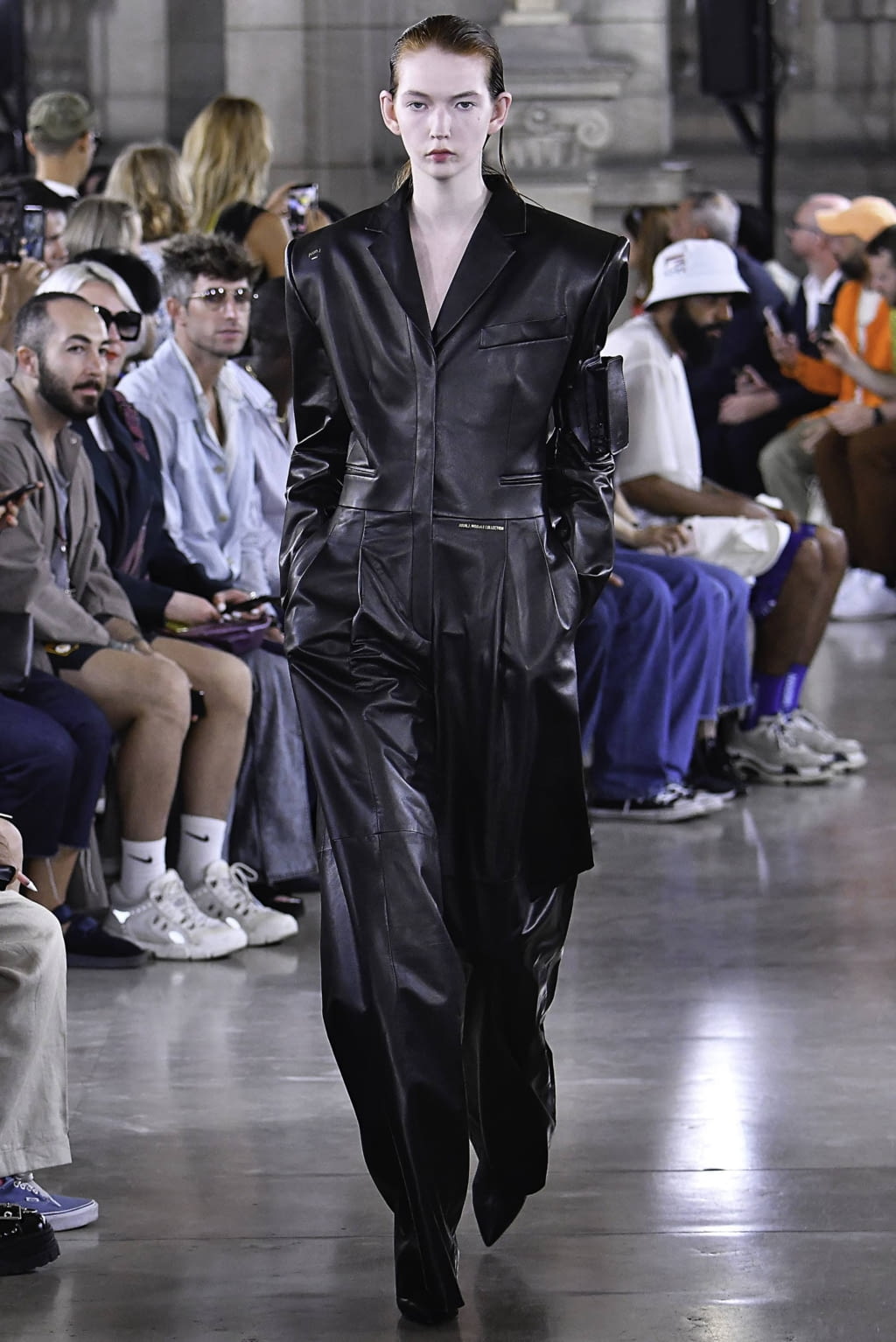 Fashion Week Paris Spring/Summer 2020 look 2 from the Juun.J collection 男装