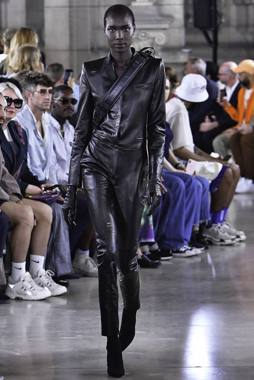 Fashion Week Paris Spring/Summer 2020 look 3 from the Juun.J collection 男装