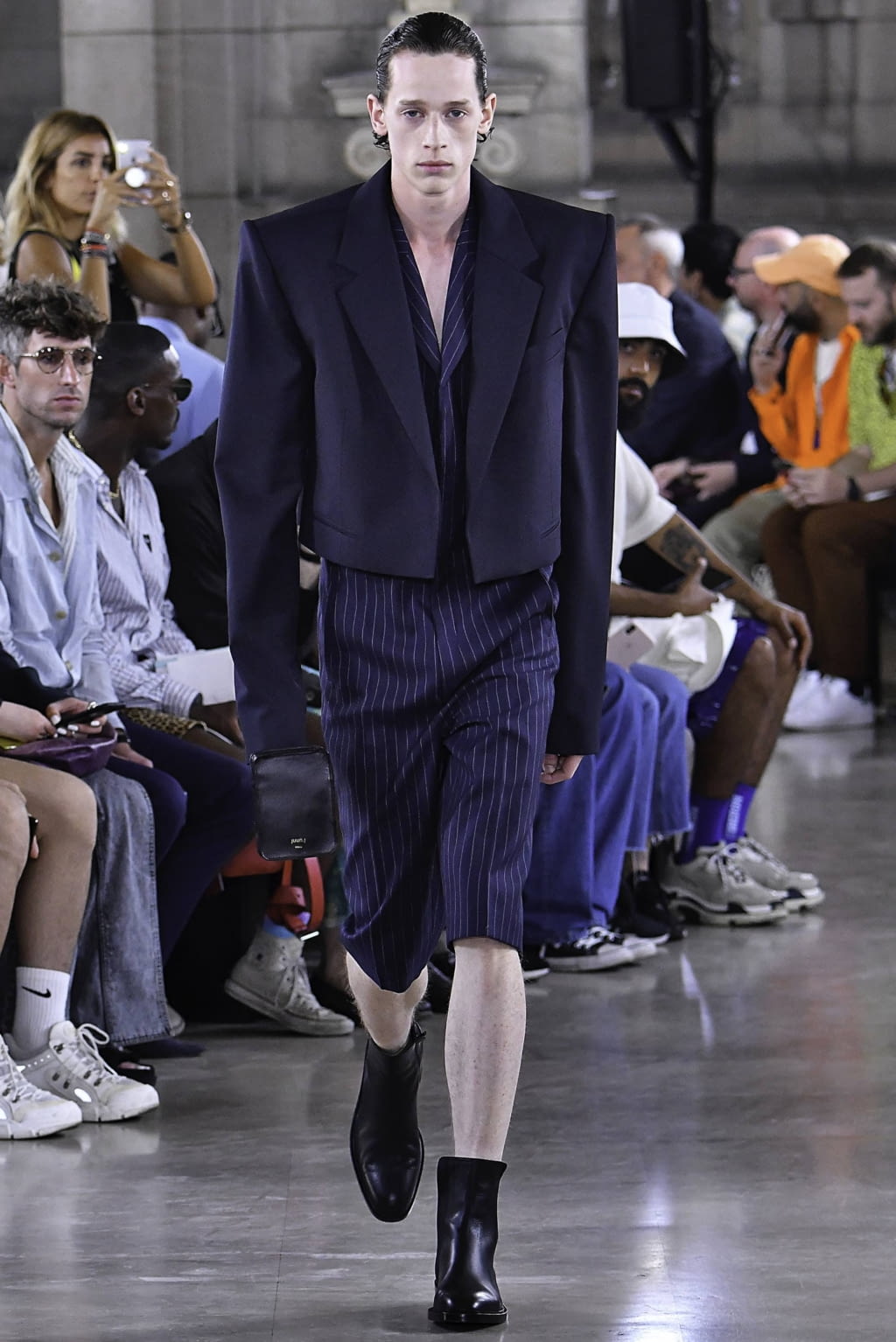 Fashion Week Paris Spring/Summer 2020 look 9 from the Juun.J collection 男装
