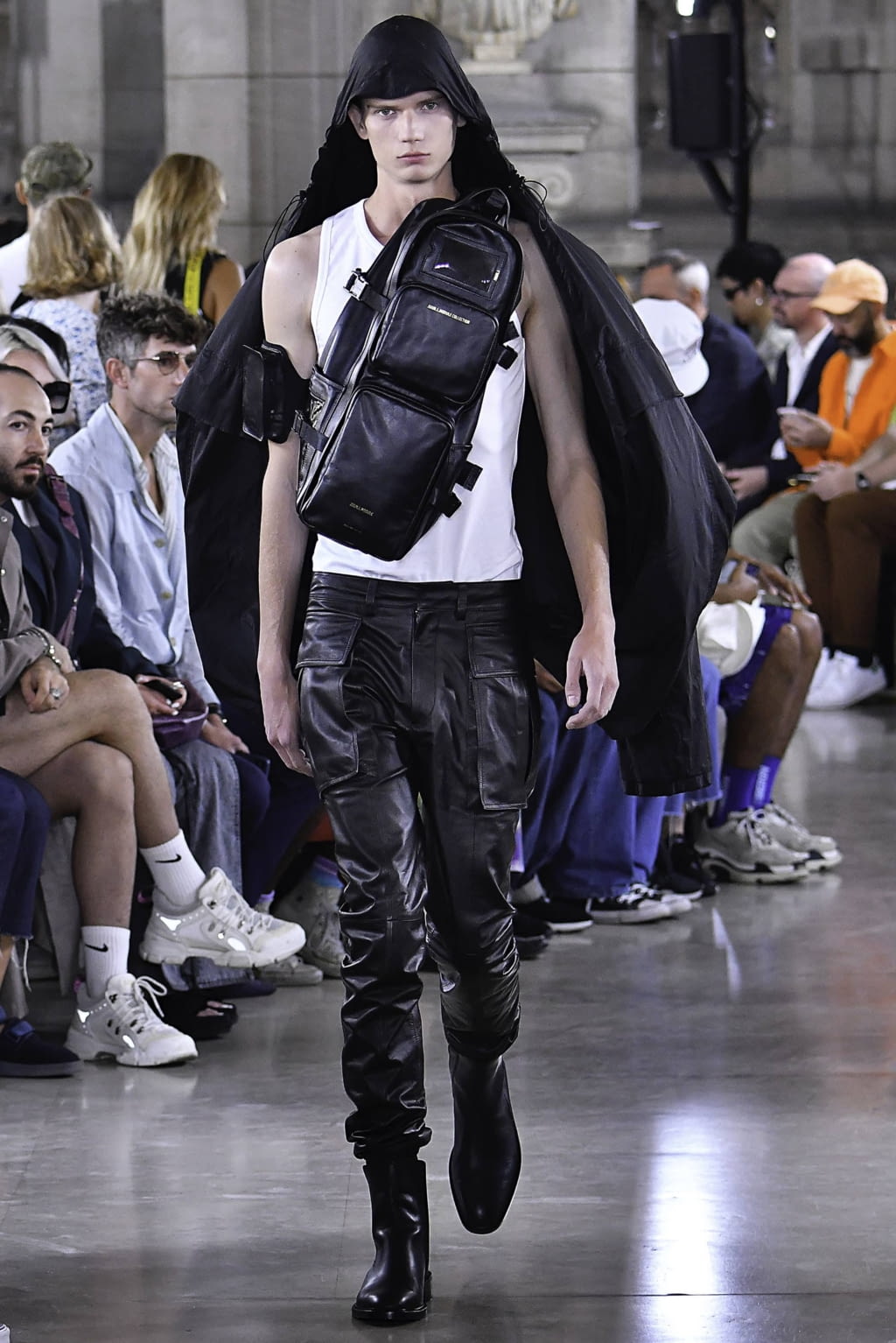 Fashion Week Paris Spring/Summer 2020 look 15 from the Juun.J collection 男装