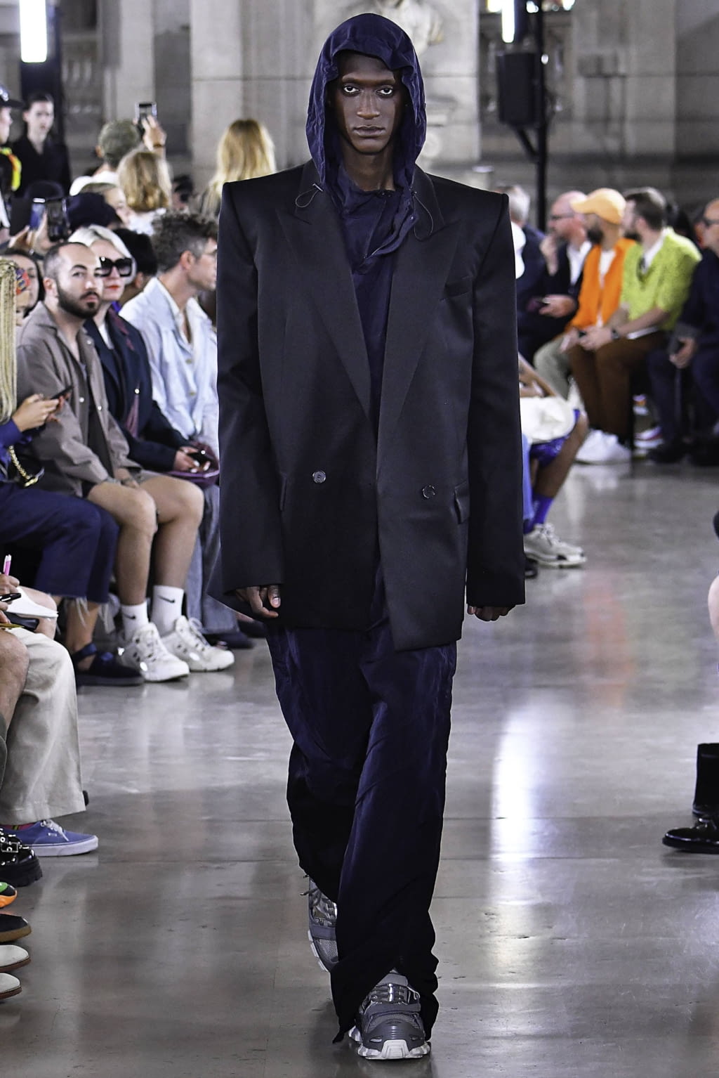 Fashion Week Paris Spring/Summer 2020 look 35 from the Juun.J collection menswear