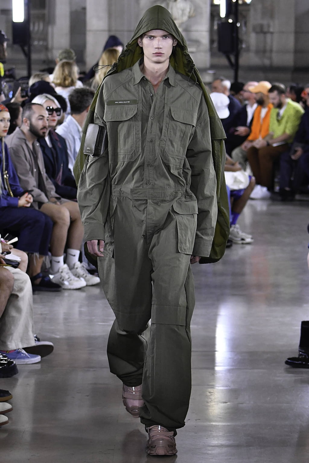 Fashion Week Paris Spring/Summer 2020 look 39 from the Juun.J collection 男装
