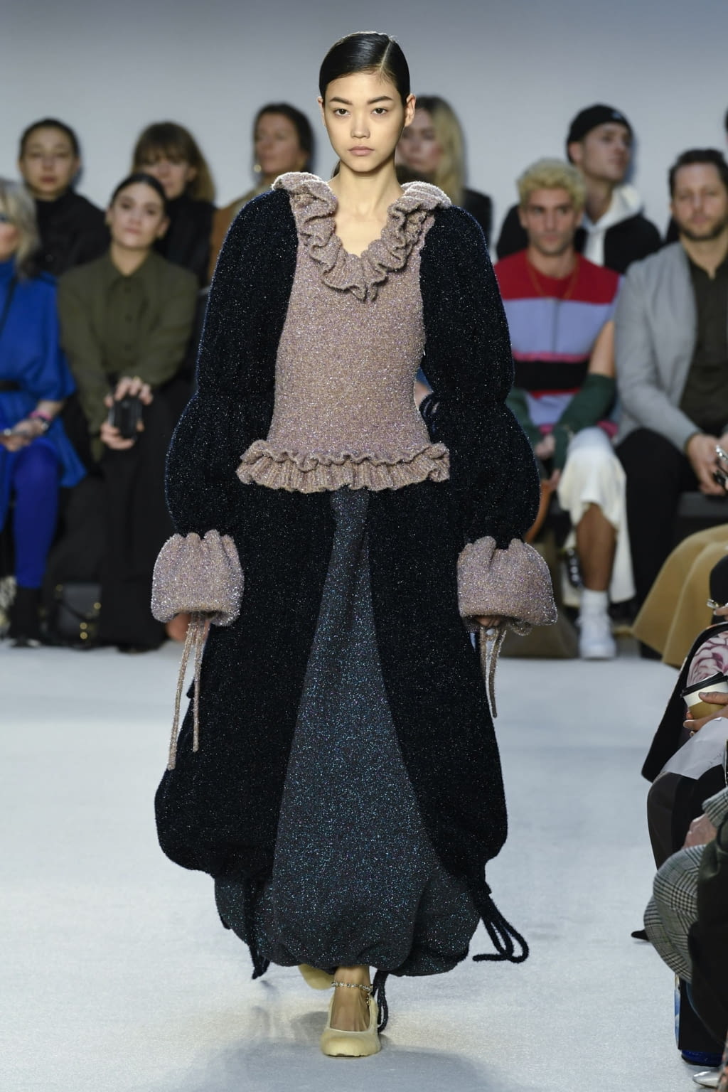 Fashion Week London Fall/Winter 2020 look 12 from the JW Anderson collection womenswear