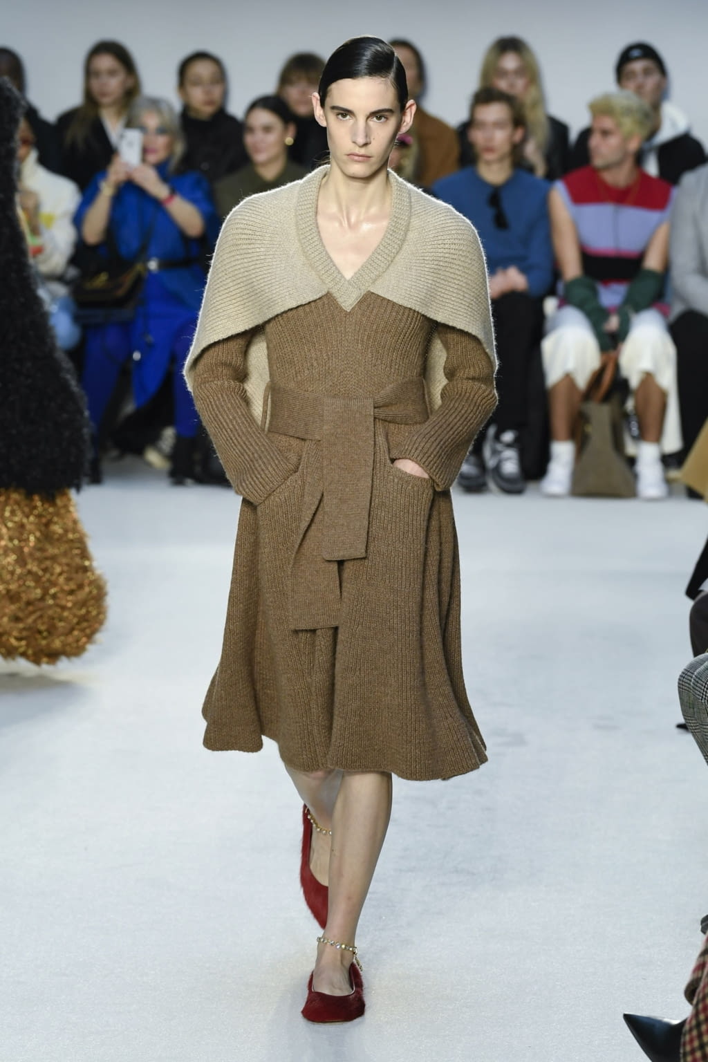 Fashion Week London Fall/Winter 2020 look 15 from the JW Anderson collection 女装