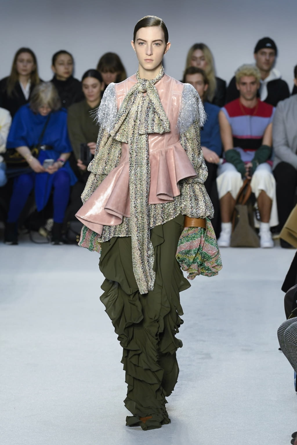 Fashion Week London Fall/Winter 2020 look 36 from the JW Anderson collection womenswear