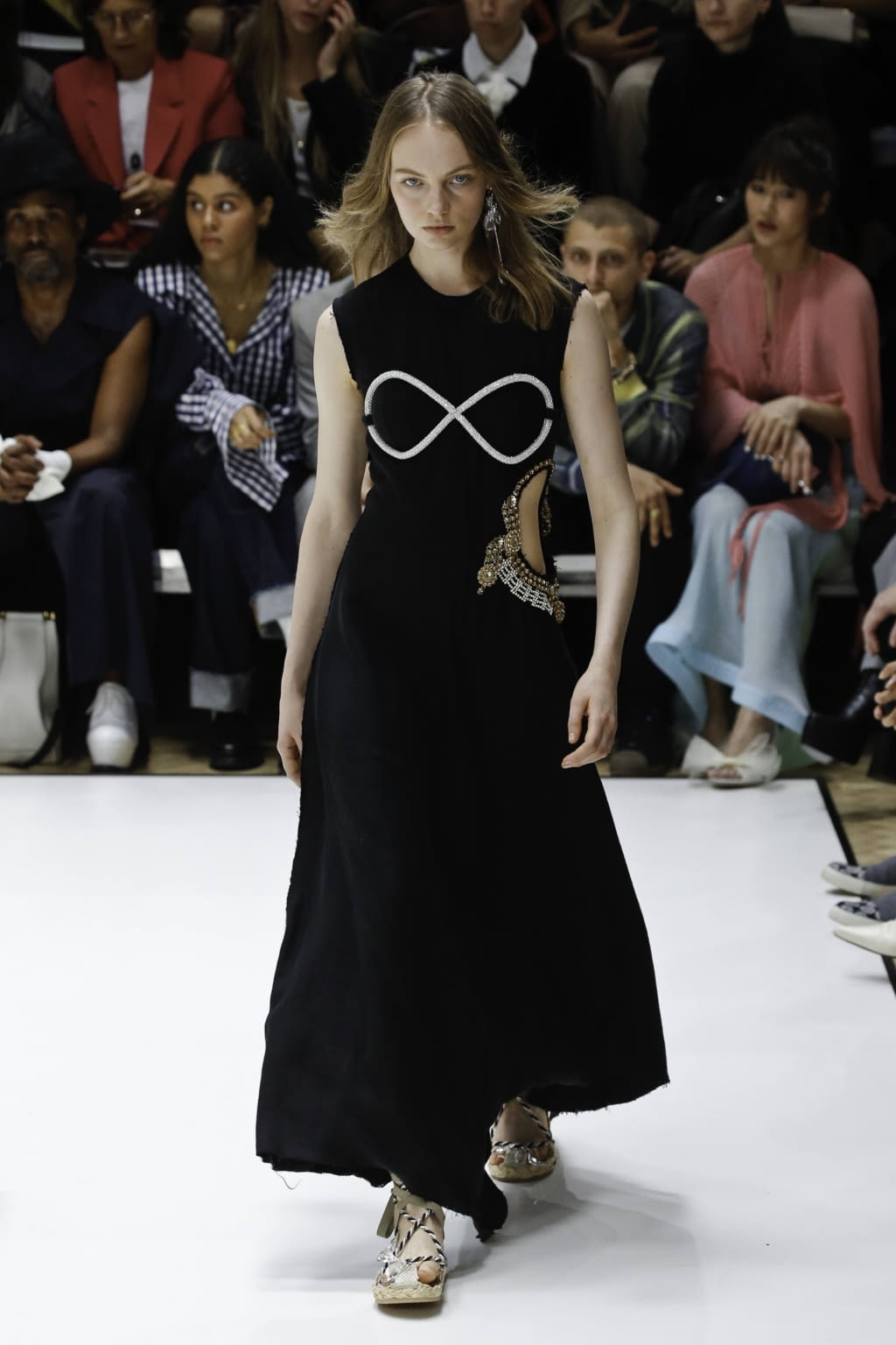 Fashion Week London Spring/Summer 2020 look 6 de la collection JW Anderson womenswear