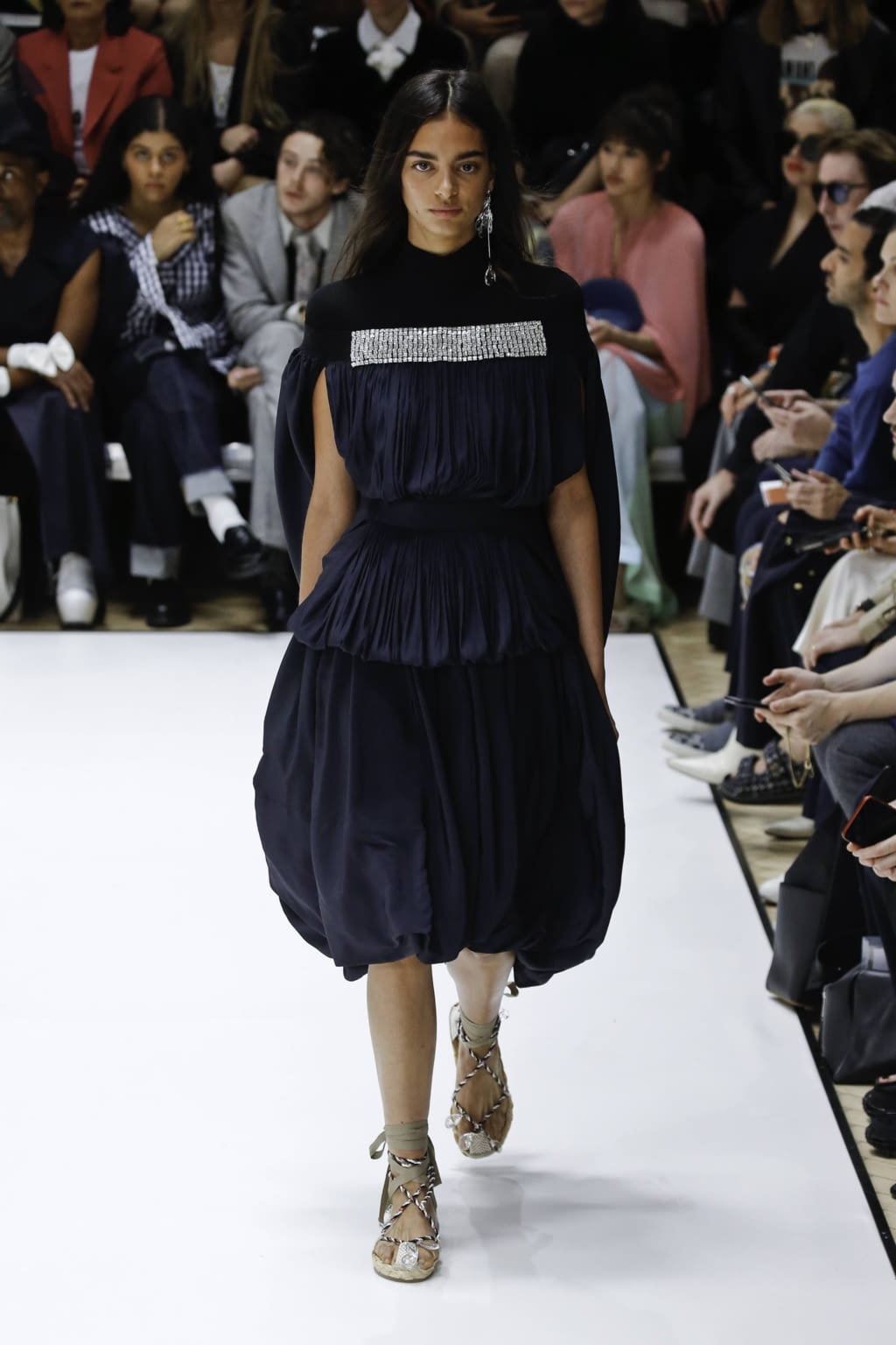 Fashion Week London Spring/Summer 2020 look 21 from the JW Anderson collection 女装