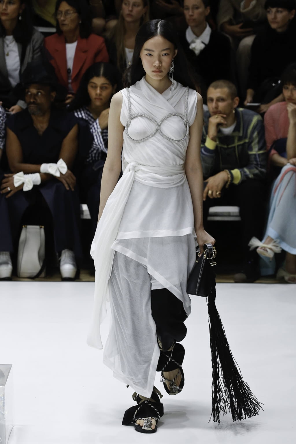 Fashion Week London Spring/Summer 2020 look 23 from the JW Anderson collection 女装
