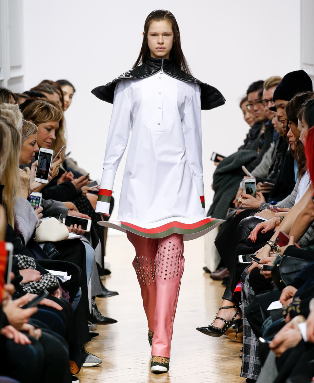 Fashion Week London Fall/Winter 2016 look 12 from the JW Anderson collection womenswear