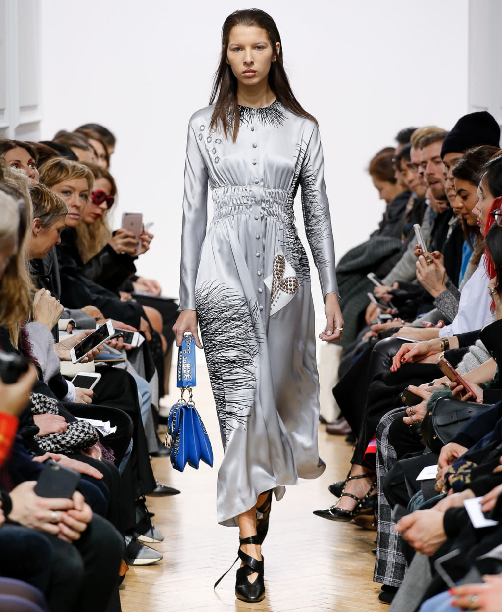 Fashion Week London Fall/Winter 2016 look 21 from the JW Anderson collection womenswear