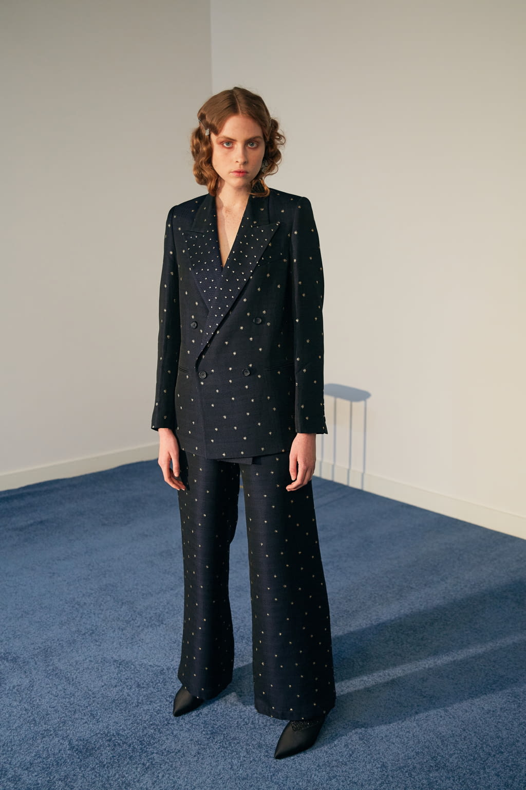 Fashion Week Paris Fall/Winter 2019 look 1 de la collection KAGE womenswear