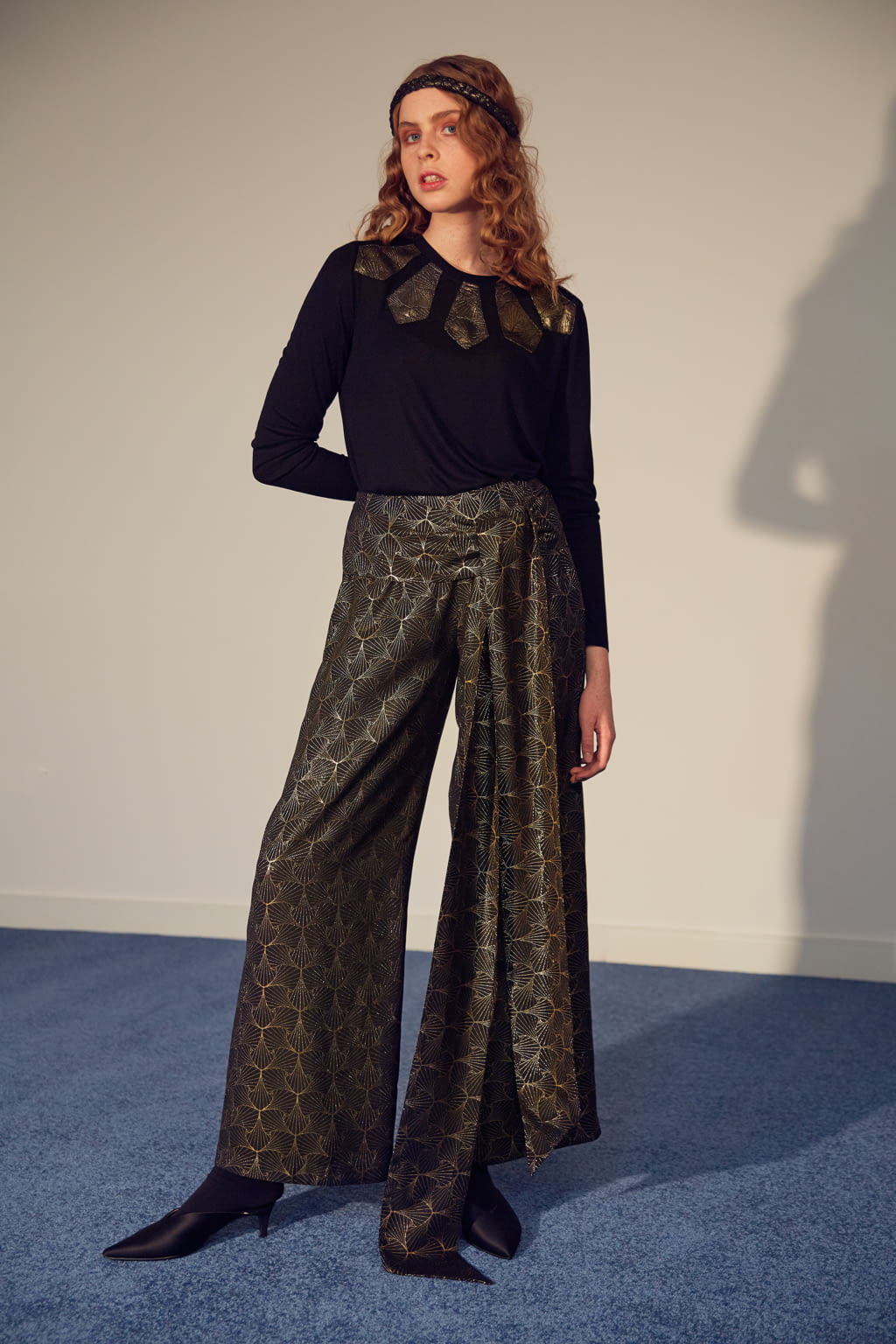 Fashion Week Paris Fall/Winter 2019 look 9 de la collection KAGE womenswear