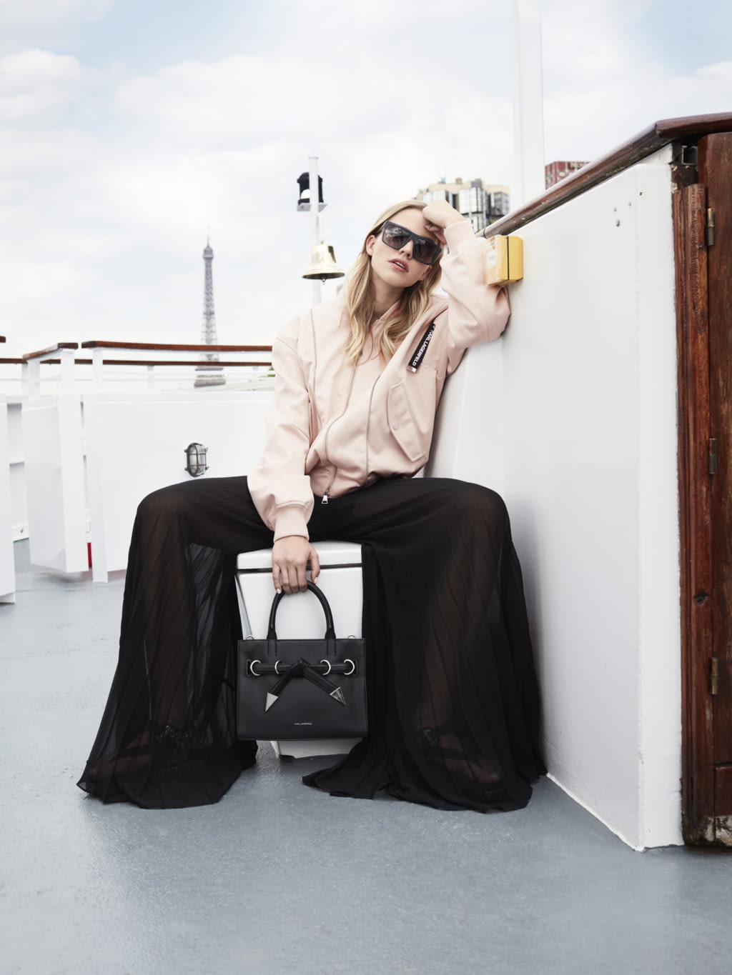 Fashion Week Paris Spring/Summer 2018 look 3 de la collection Karl Lagerfeld womenswear