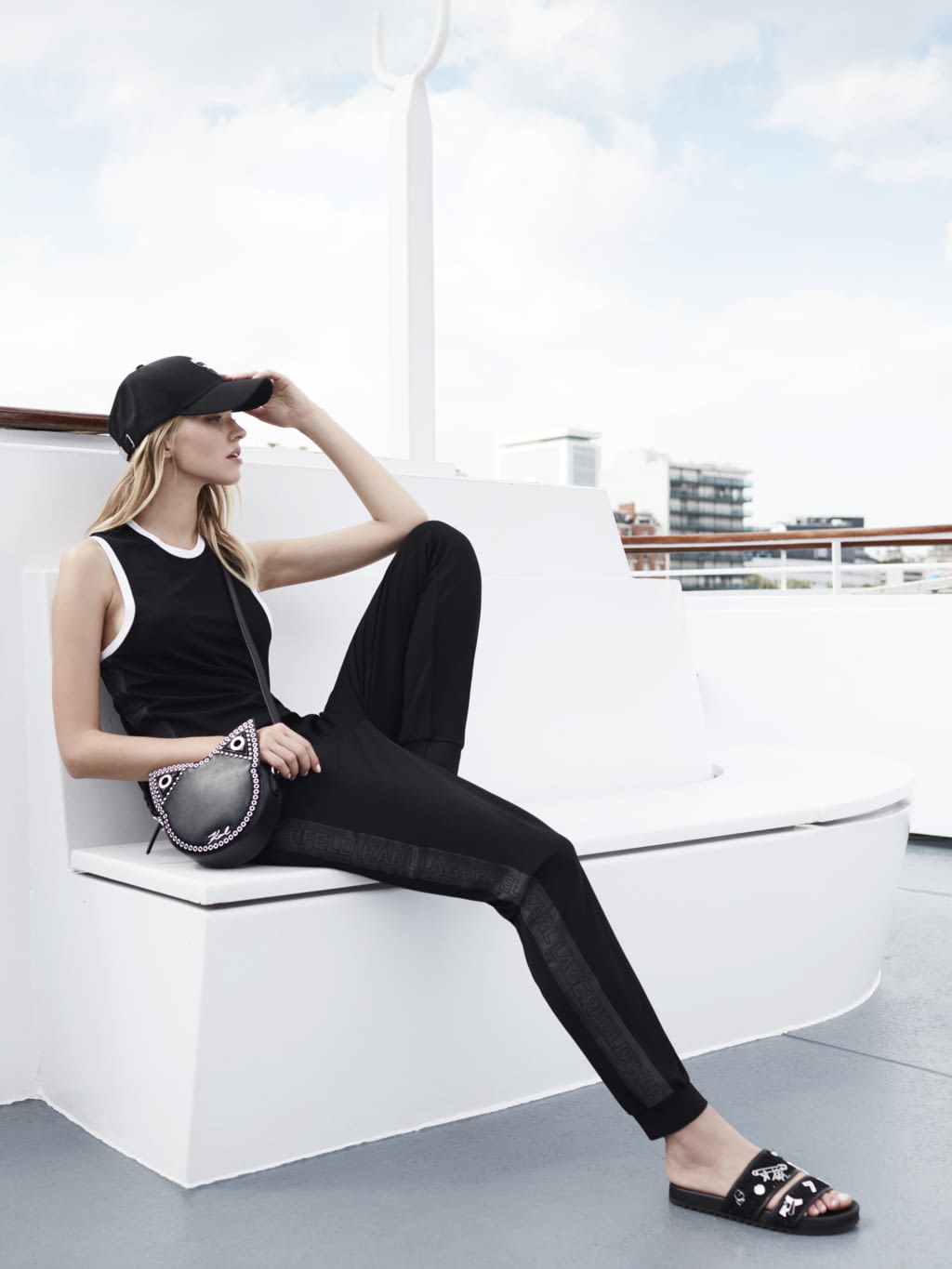 Fashion Week Paris Spring/Summer 2018 look 9 de la collection Karl Lagerfeld womenswear