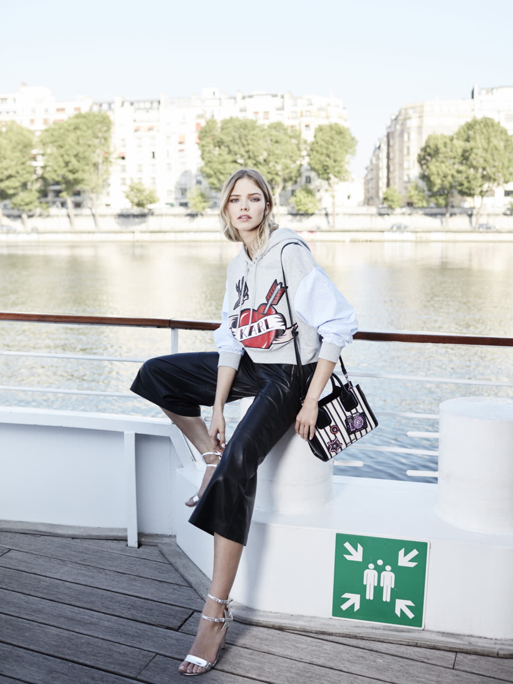 Fashion Week Paris Spring/Summer 2018 look 22 de la collection Karl Lagerfeld womenswear