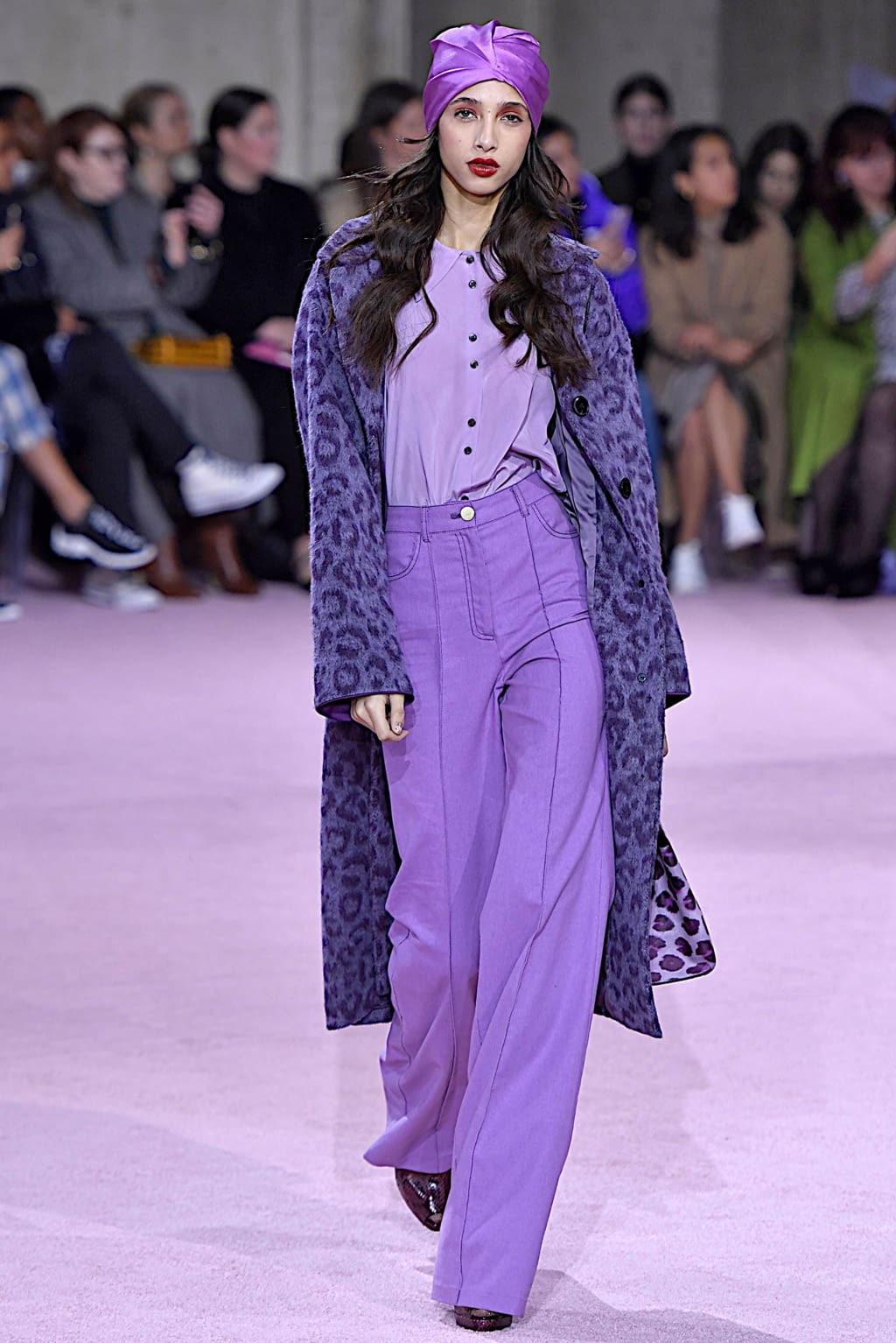 Fashion Week New York Fall/Winter 2019 look 4 from the Kate Spade New York collection womenswear