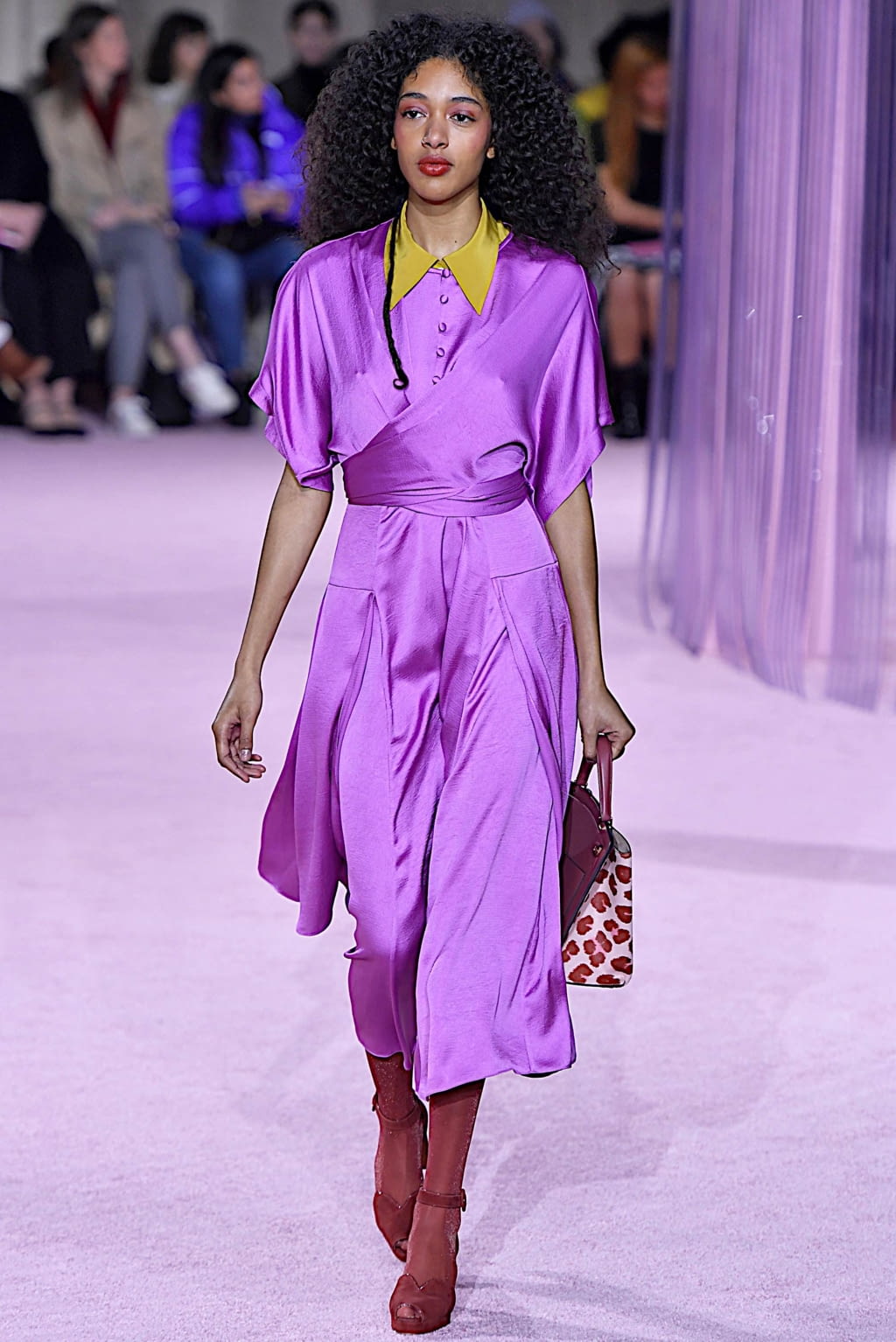 Fashion Week New York Fall/Winter 2019 look 20 from the Kate Spade New York collection womenswear