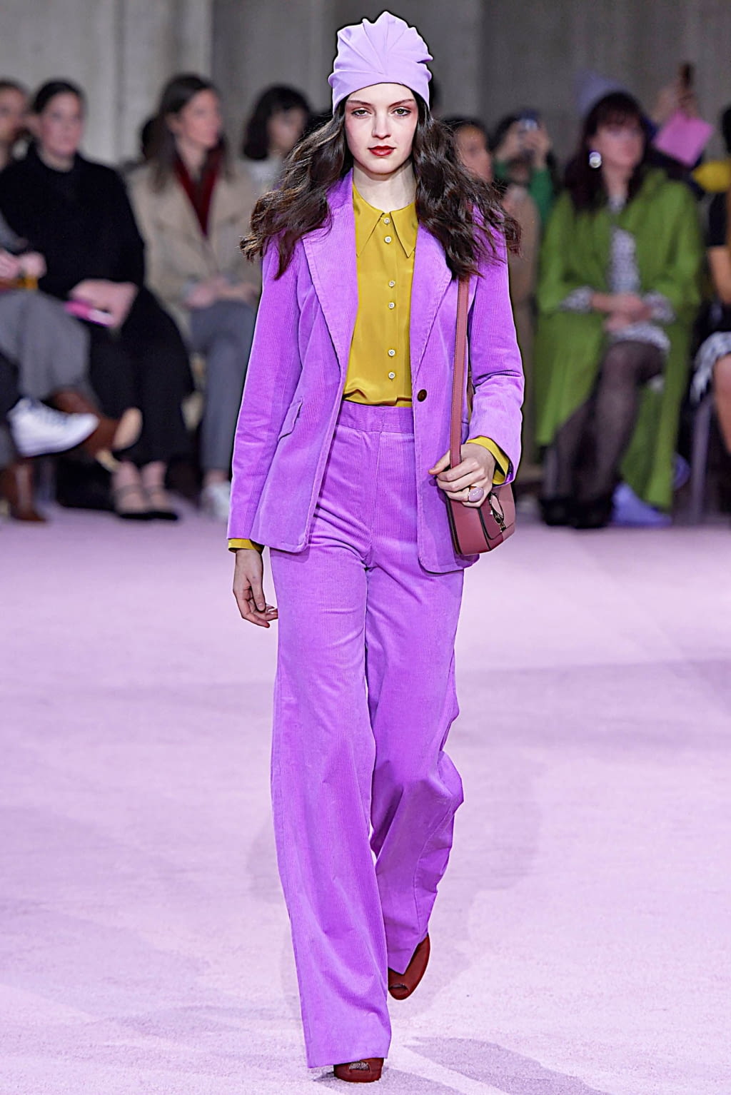 Fashion Week New York Fall/Winter 2019 look 26 from the Kate Spade New York collection womenswear