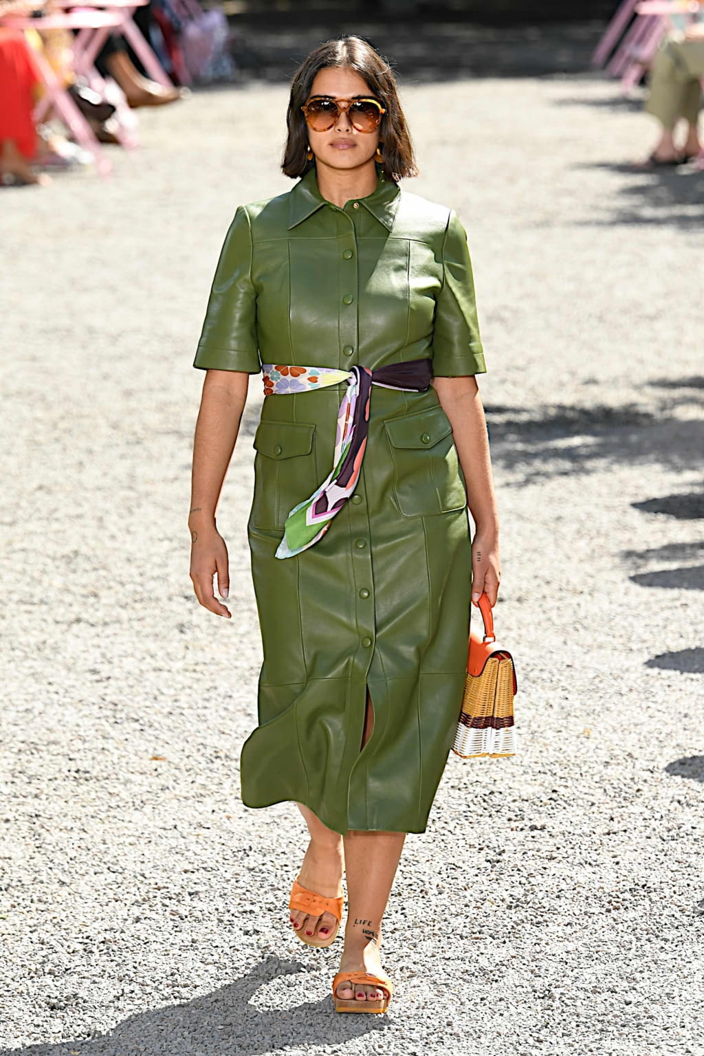 Fashion Week New York Spring/Summer 2020 look 2 from the Kate Spade New York collection 女装