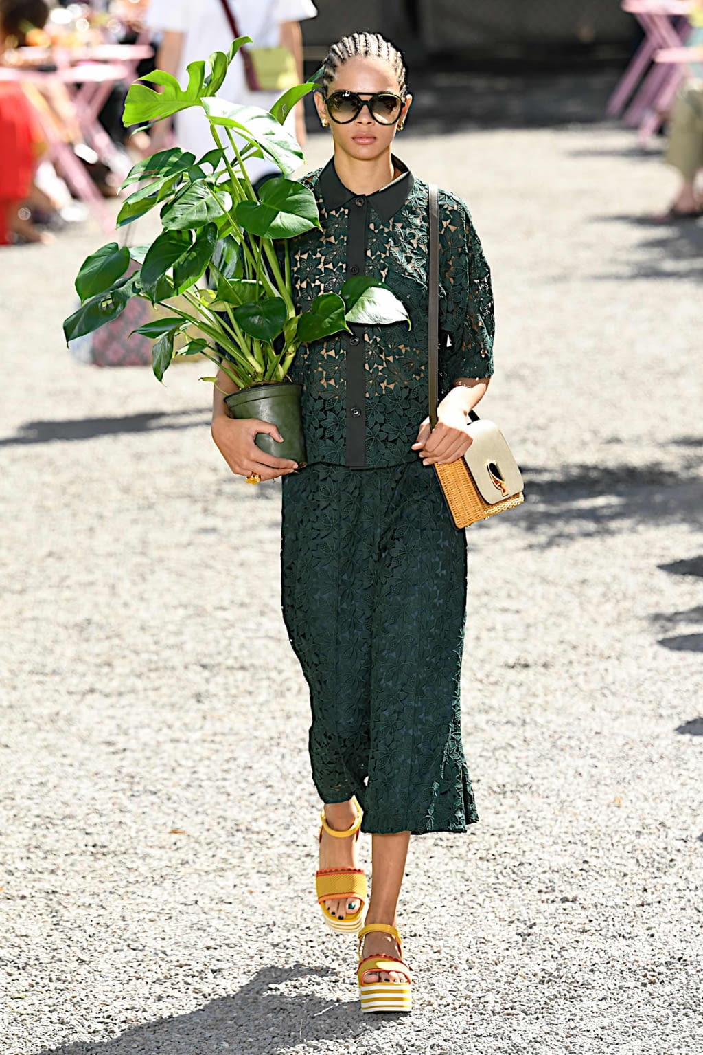 Fashion Week New York Spring/Summer 2020 look 5 from the Kate Spade New York collection womenswear