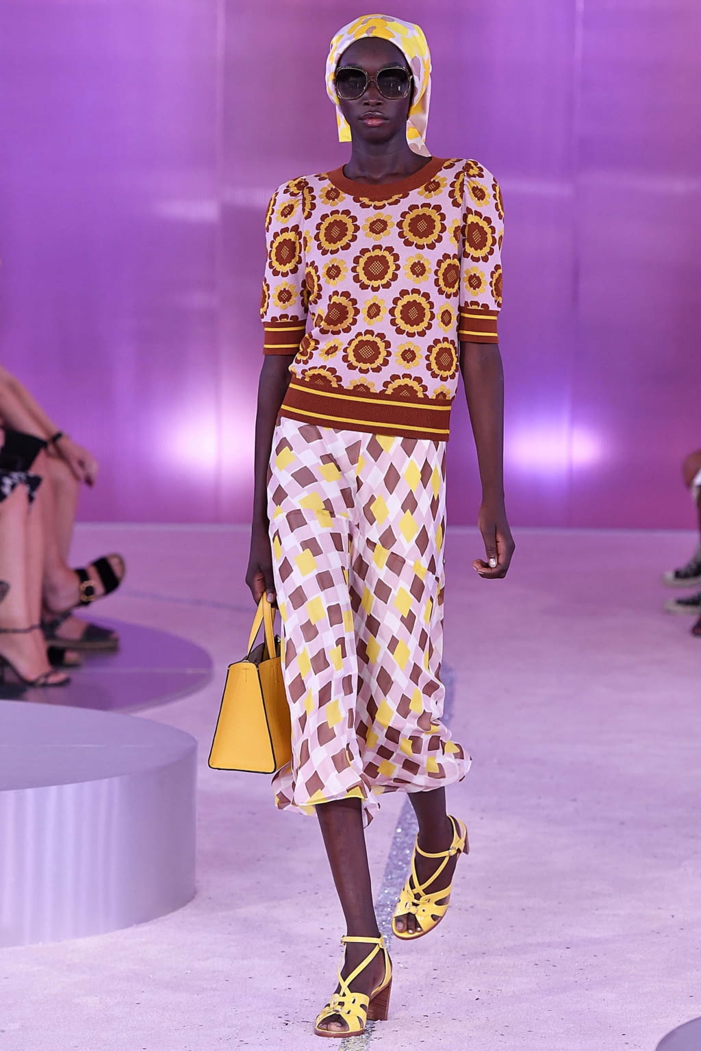 Fashion Week New York Spring/Summer 2019 look 5 from the Kate Spade New York collection womenswear