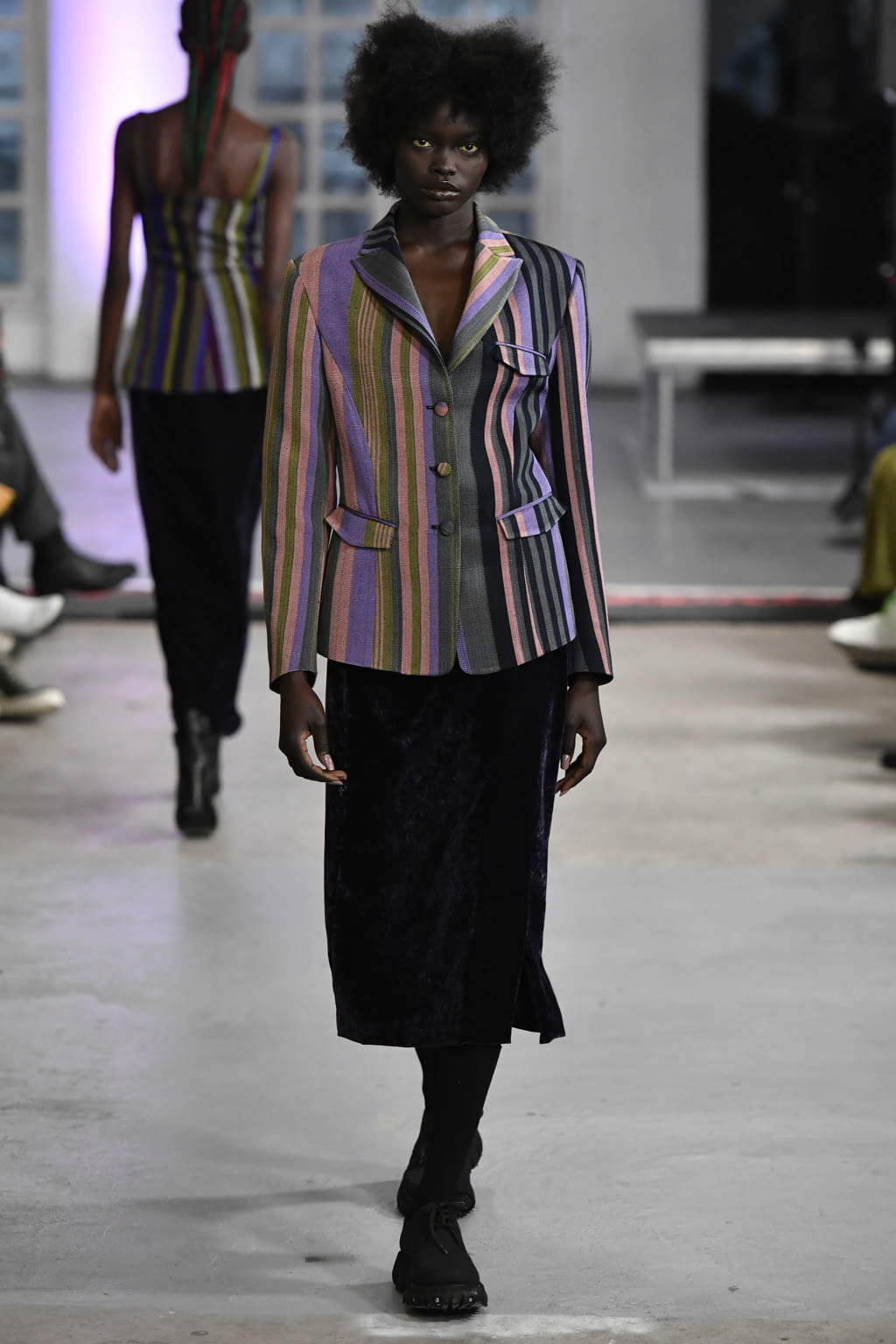 Fashion Week Paris Fall/Winter 2022 look 18 de la collection Kenneth Ize womenswear