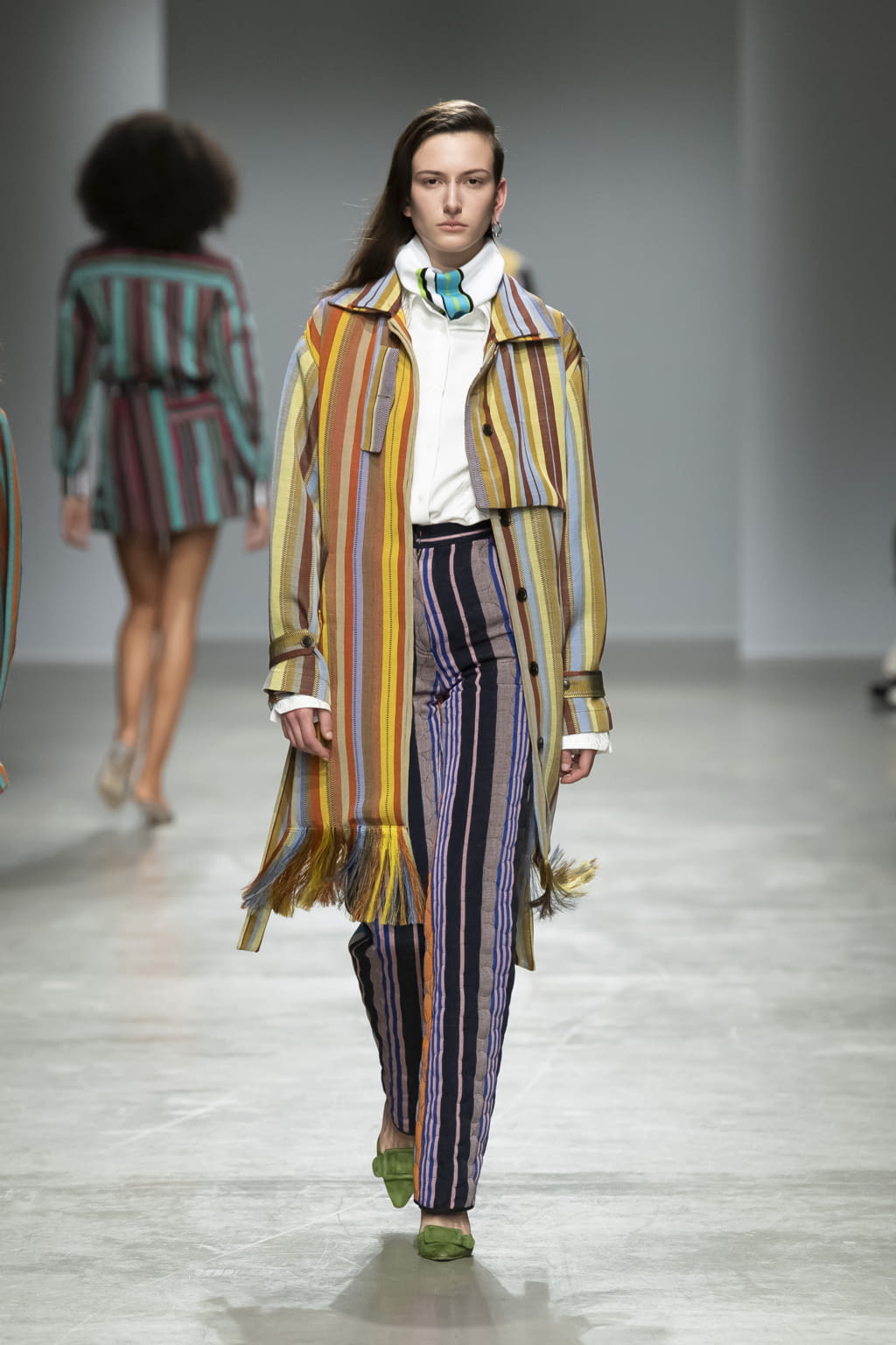 Fashion Week Paris Fall/Winter 2020 look 4 from the Kenneth Ize collection womenswear