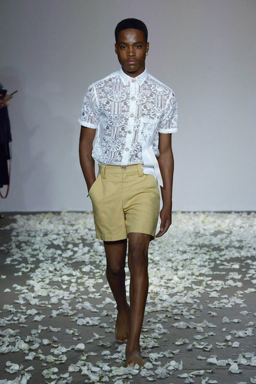 Fashion Week New York Spring/Summer 2019 look 8 from the Kenneth Nicholson collection menswear