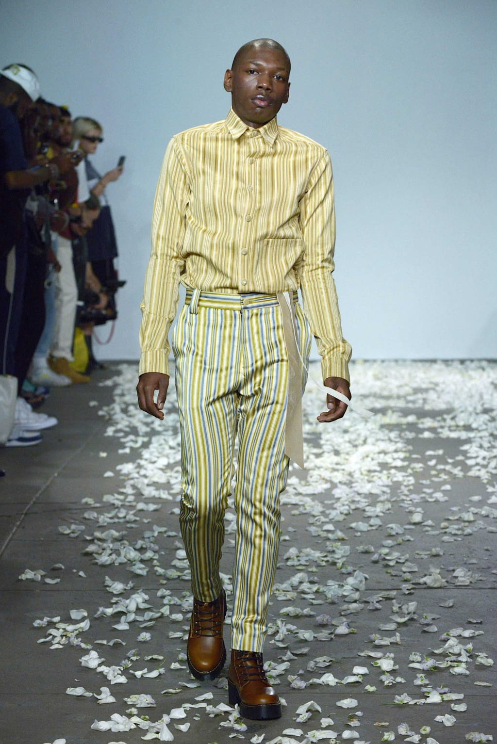 Fashion Week New York Spring/Summer 2019 look 17 from the Kenneth Nicholson collection menswear