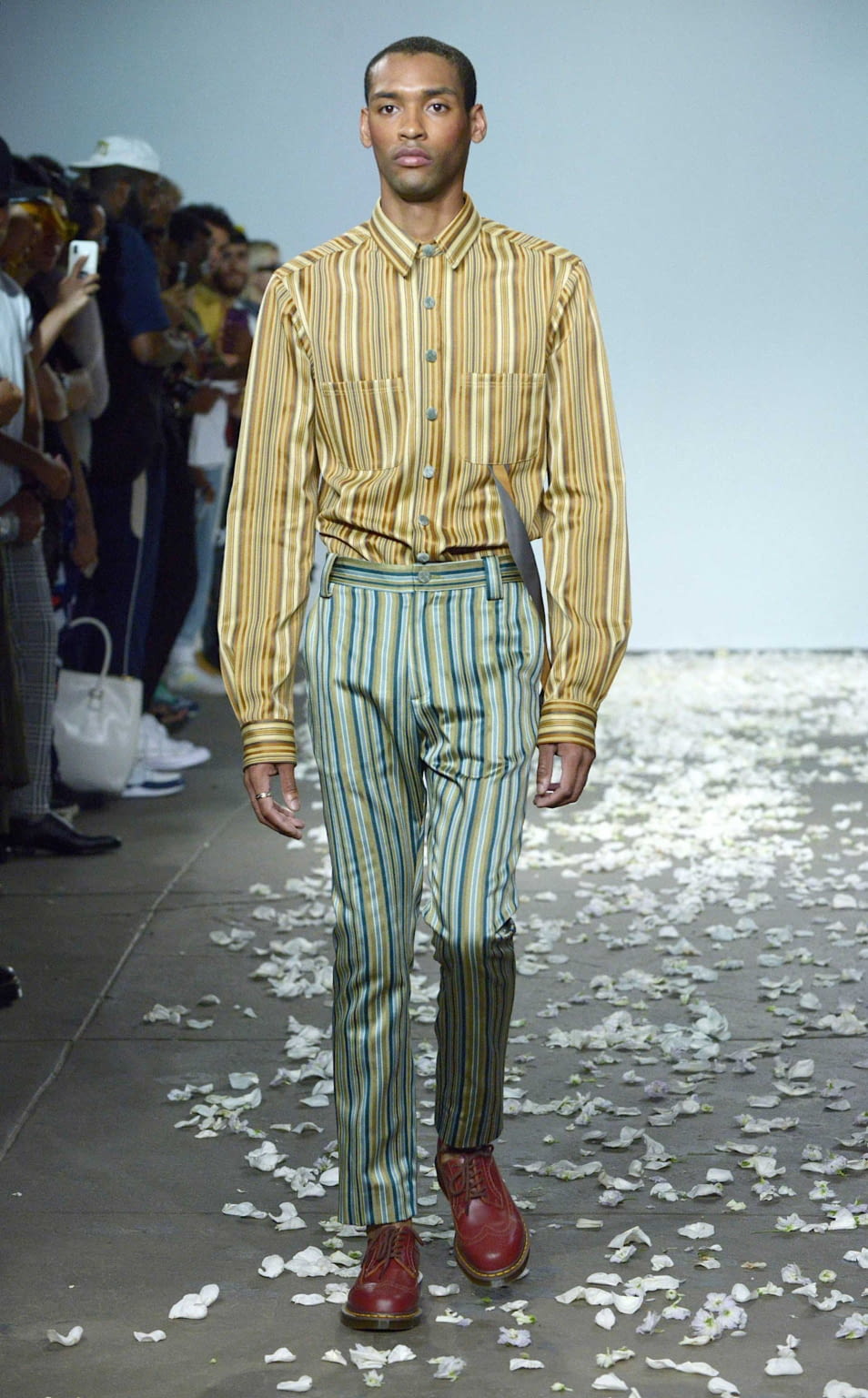Fashion Week New York Spring/Summer 2019 look 18 from the Kenneth Nicholson collection menswear