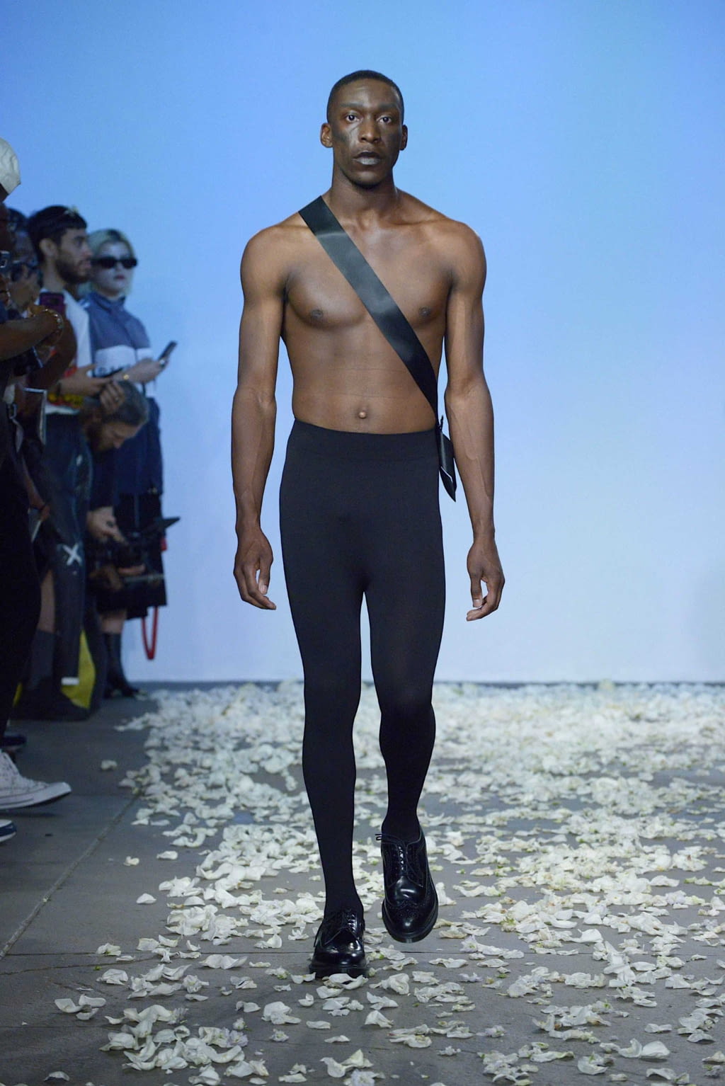 Fashion Week New York Spring/Summer 2019 look 37 from the Kenneth Nicholson collection menswear